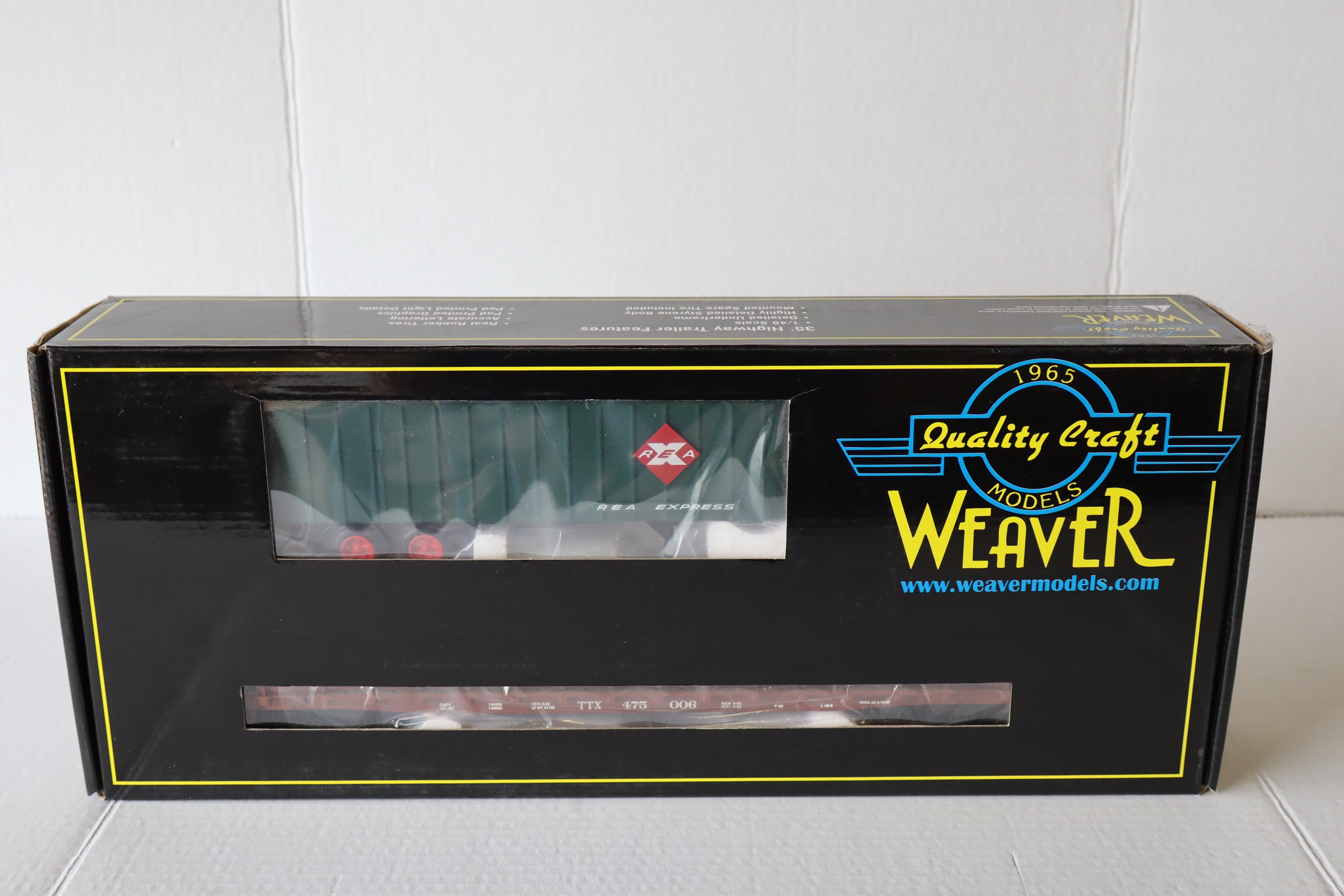 Weaver U23003LD TTX / REA (Green) 50' Flat Car w/  35' Trailers -Second hand-M8135