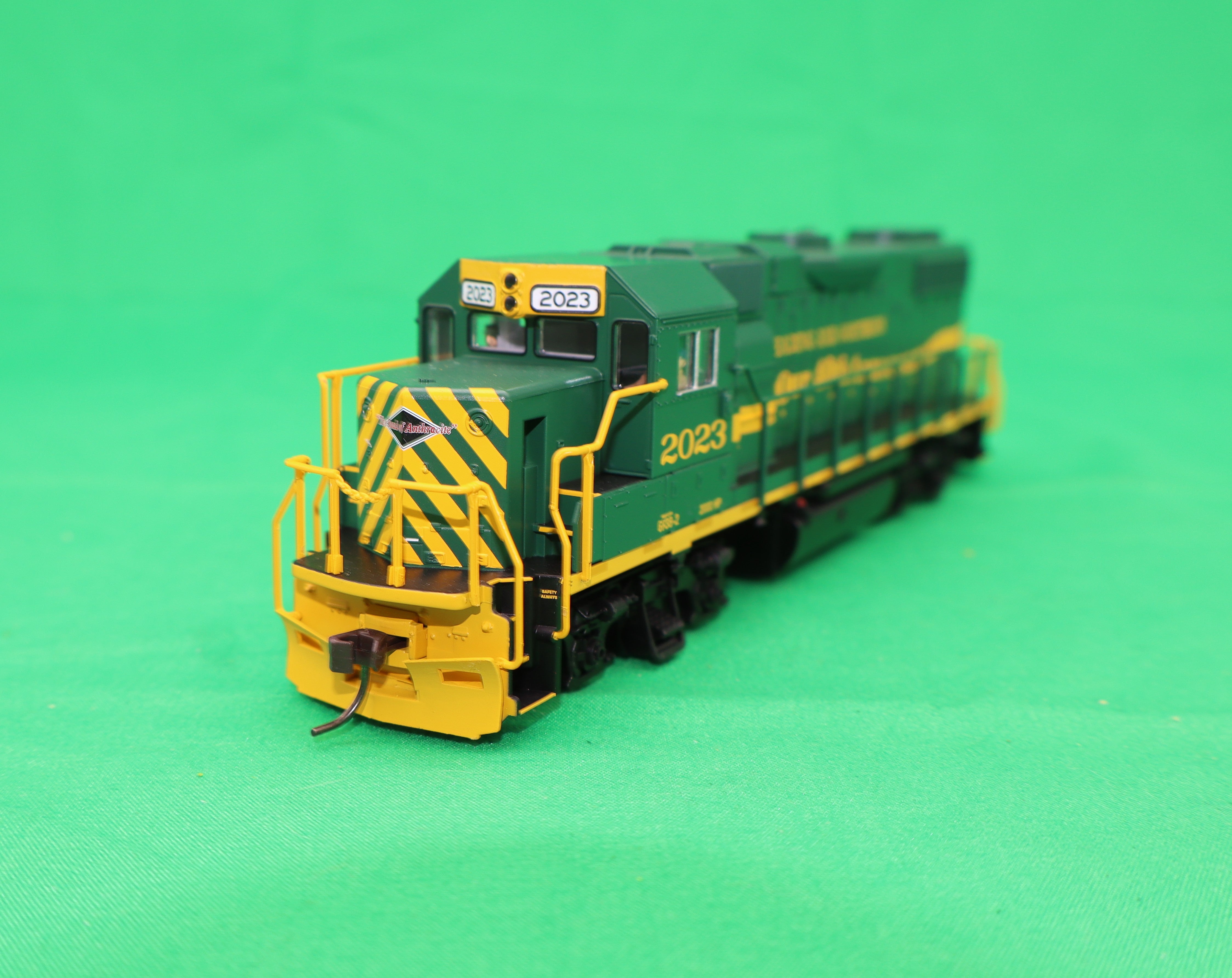 Atlas HO 10004580 - Trainman® - Gold Model -  GP38-2 Diesel Locomotive "Reading & Northern" #2023 (40th Anniversary)