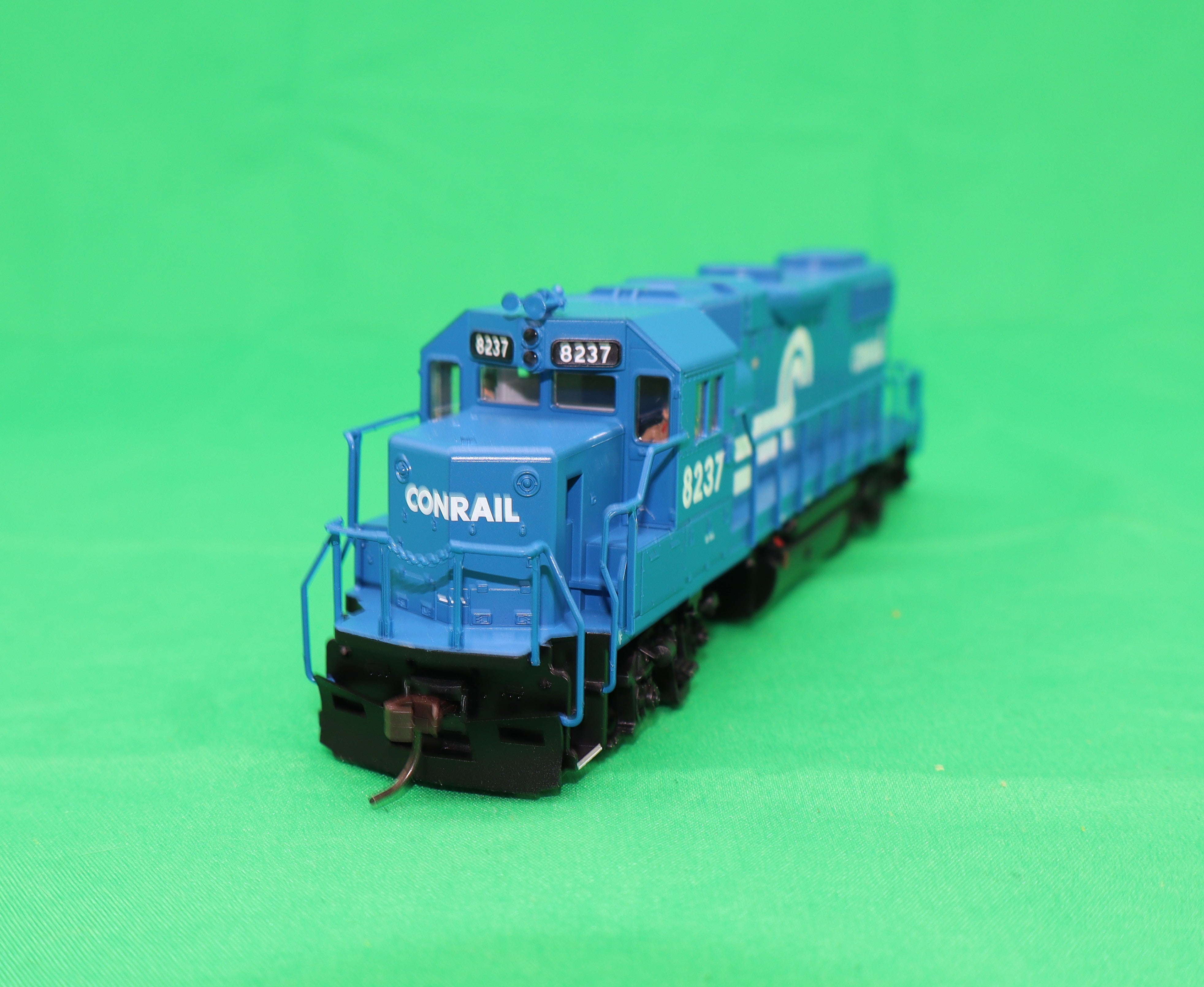 Atlas HO 10004582 - Trainman® - Gold Model -  GP38-2 Diesel Locomotive "Conrail" #8237