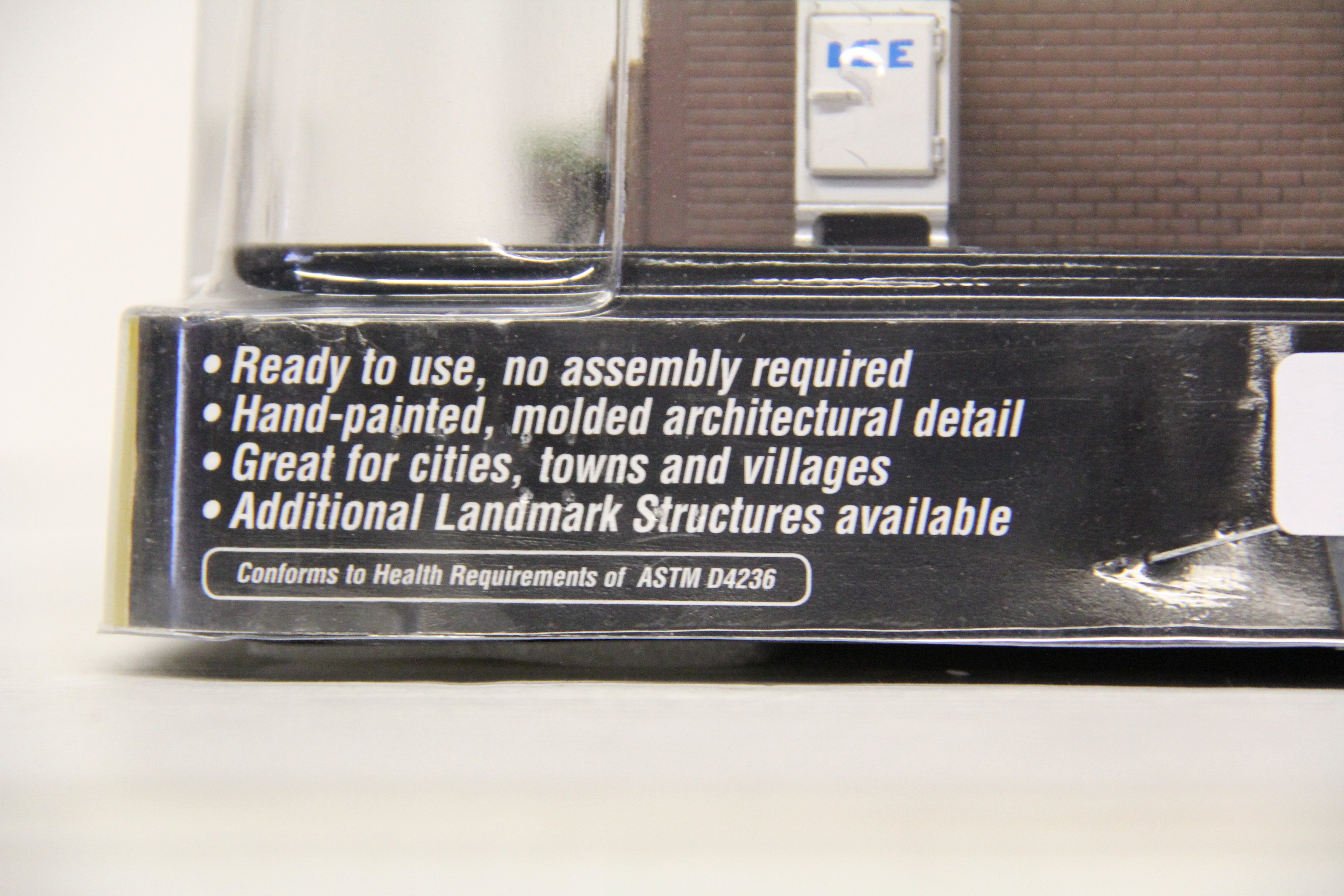 Woodland Scenics BR5841 Lubener's General Store Scale 1:48-Second hand-M6673