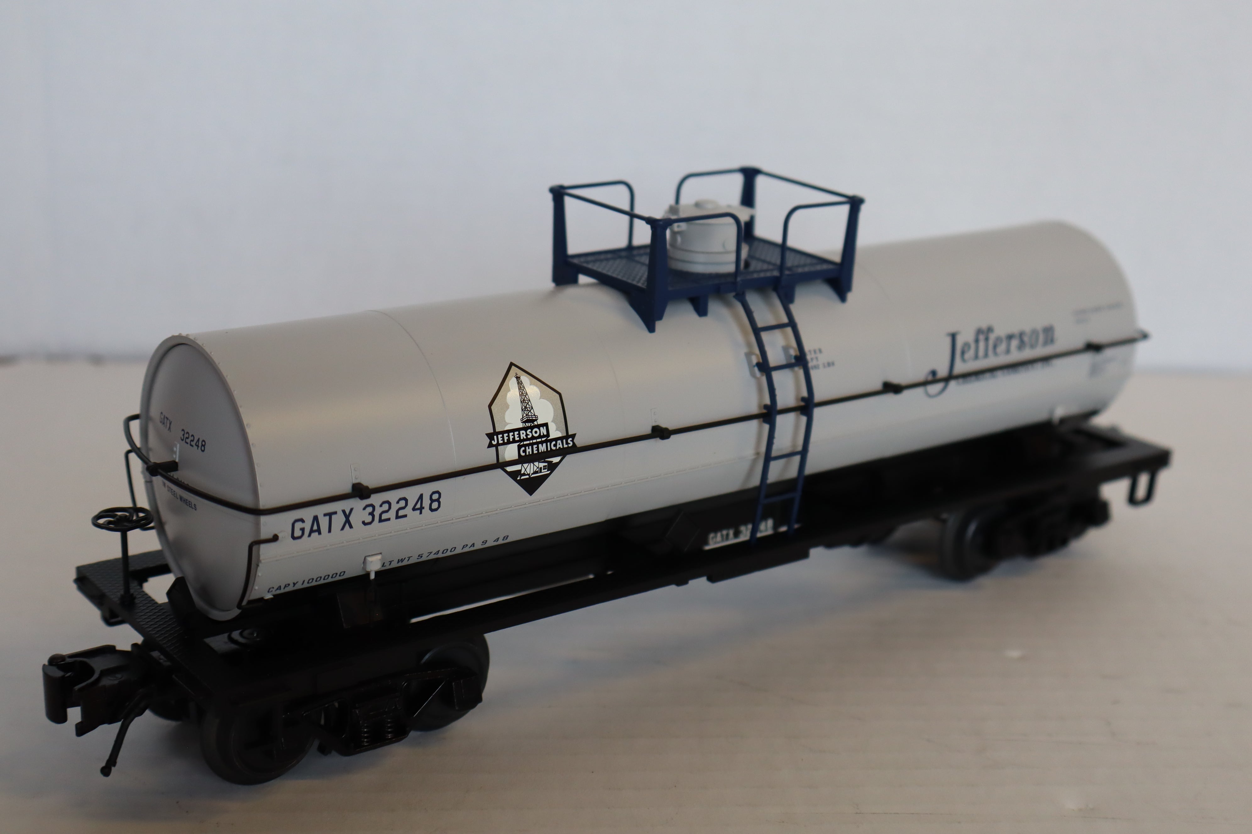 Atlas #3005513-1 Jefferson Chemical 11,000 Gallon Tank Car-Second hand-M8146