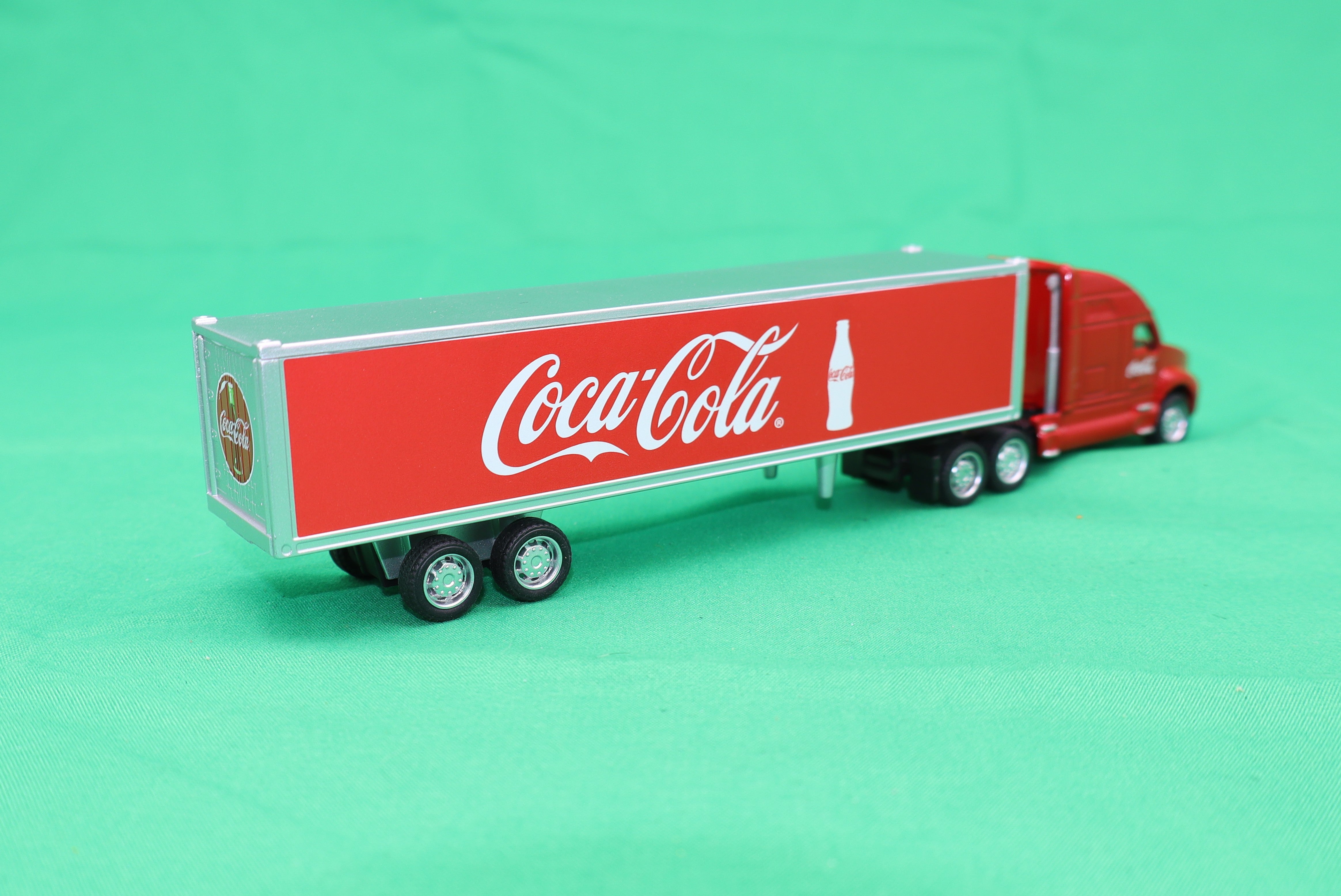Atlas O 820070 - Coca-Cola Long Hauler (Bottle) 1/87