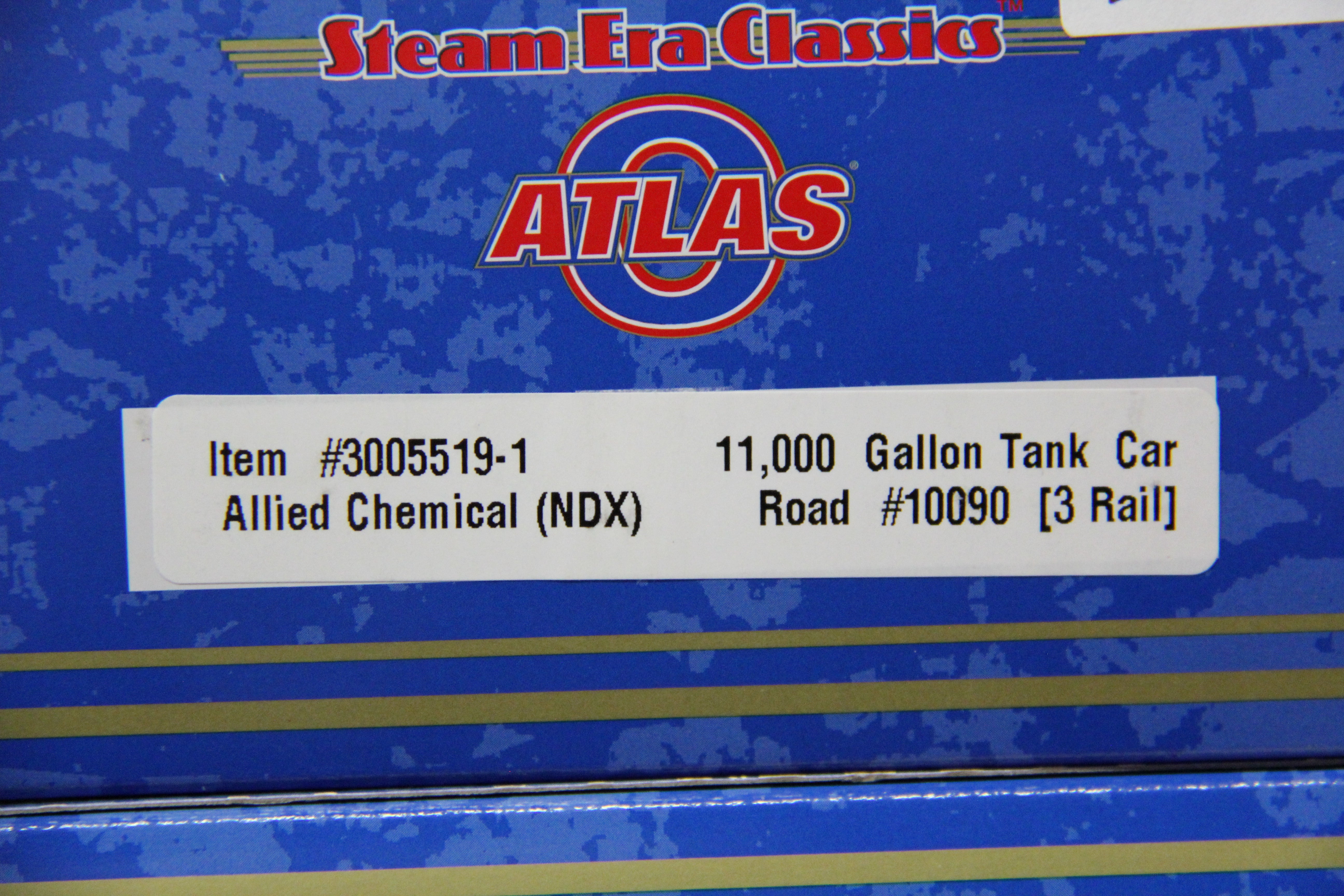 Atlas #3005519-1,-2 Allied Chemical (NDX) 11,000 Gallon Tank Car-2 Car Set-Second hand-M4888