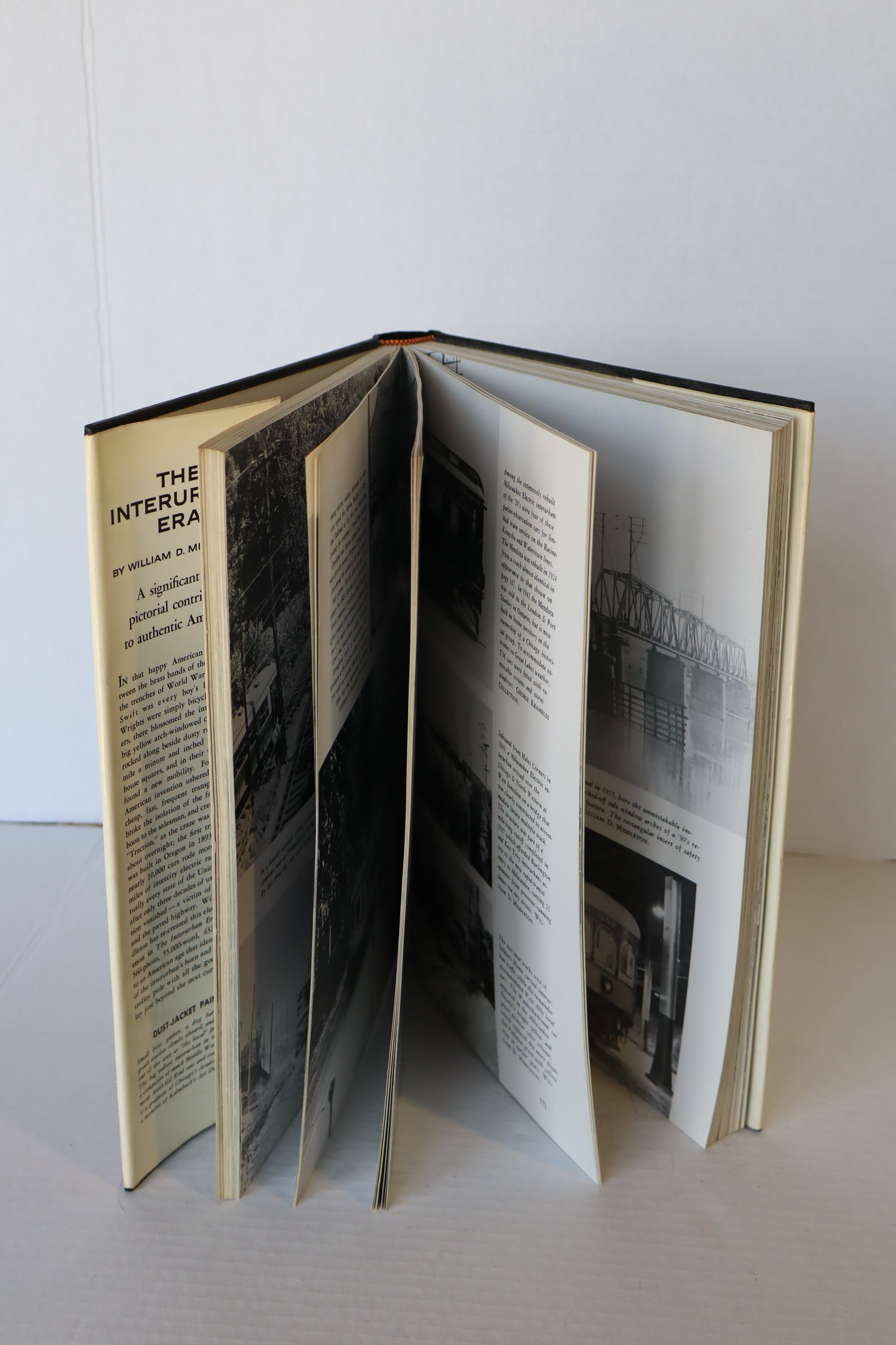 The Interurban Era by William D. Middleton-Hardcover-Second hand-M8156