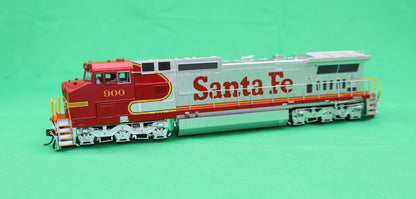 Atlas HO 10004511 - Master - Gold - Dash 8-40 CW Diesel Locomotive "Santa Fe" #900