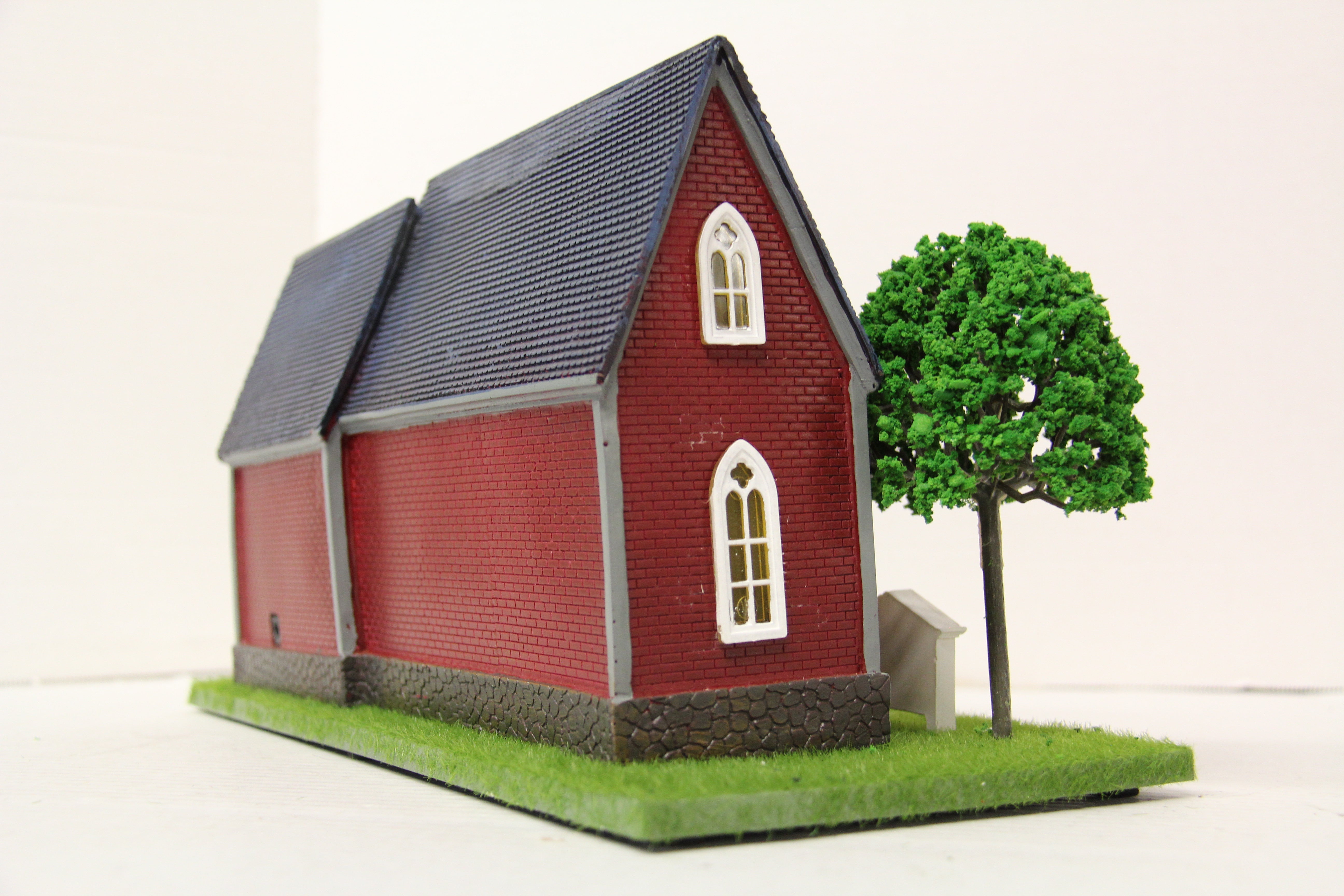 Menards #279-6151 Trinity Church-Second hand-M6696