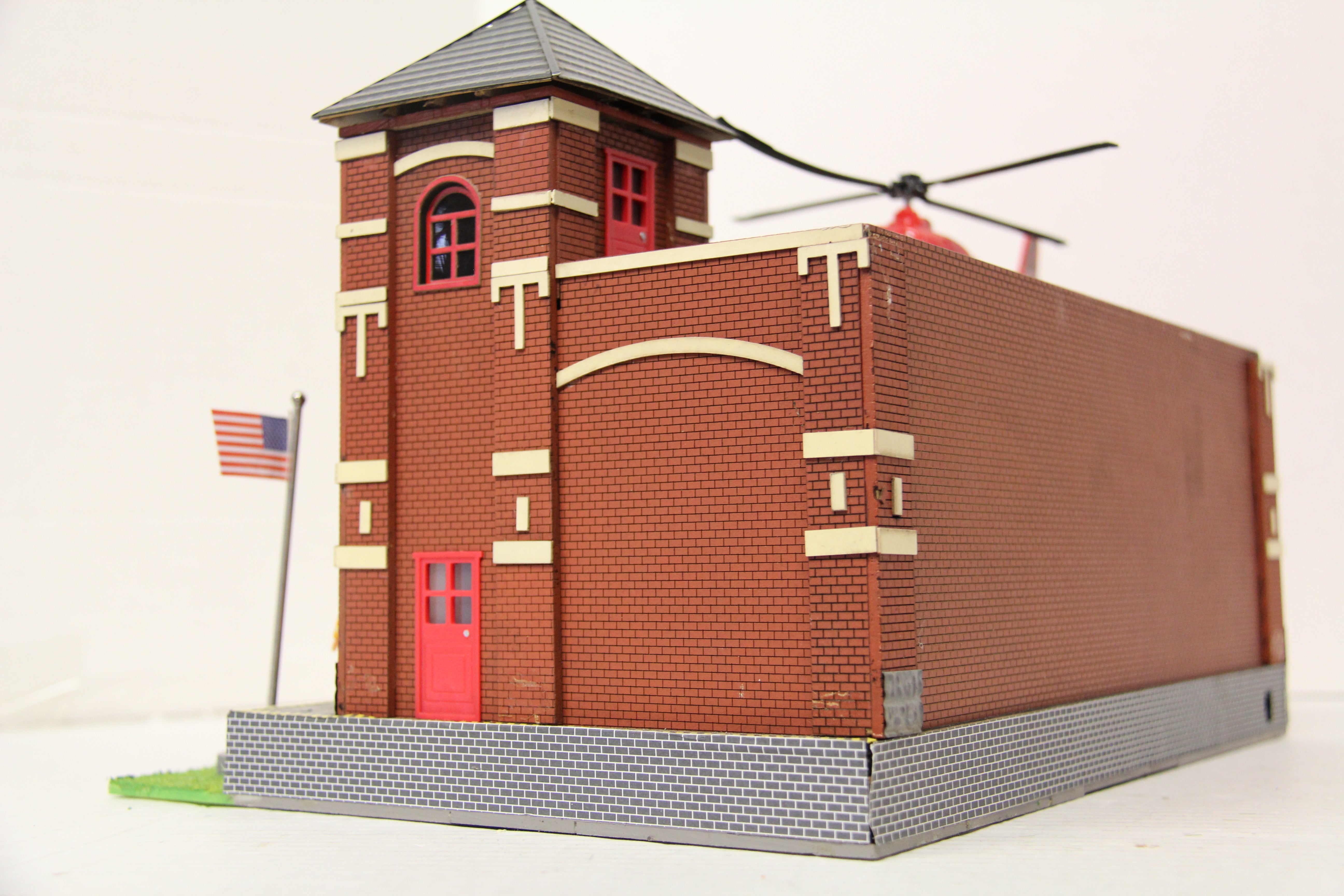 Menards #279-5927 Fire Station No 9-Second hand-M6697