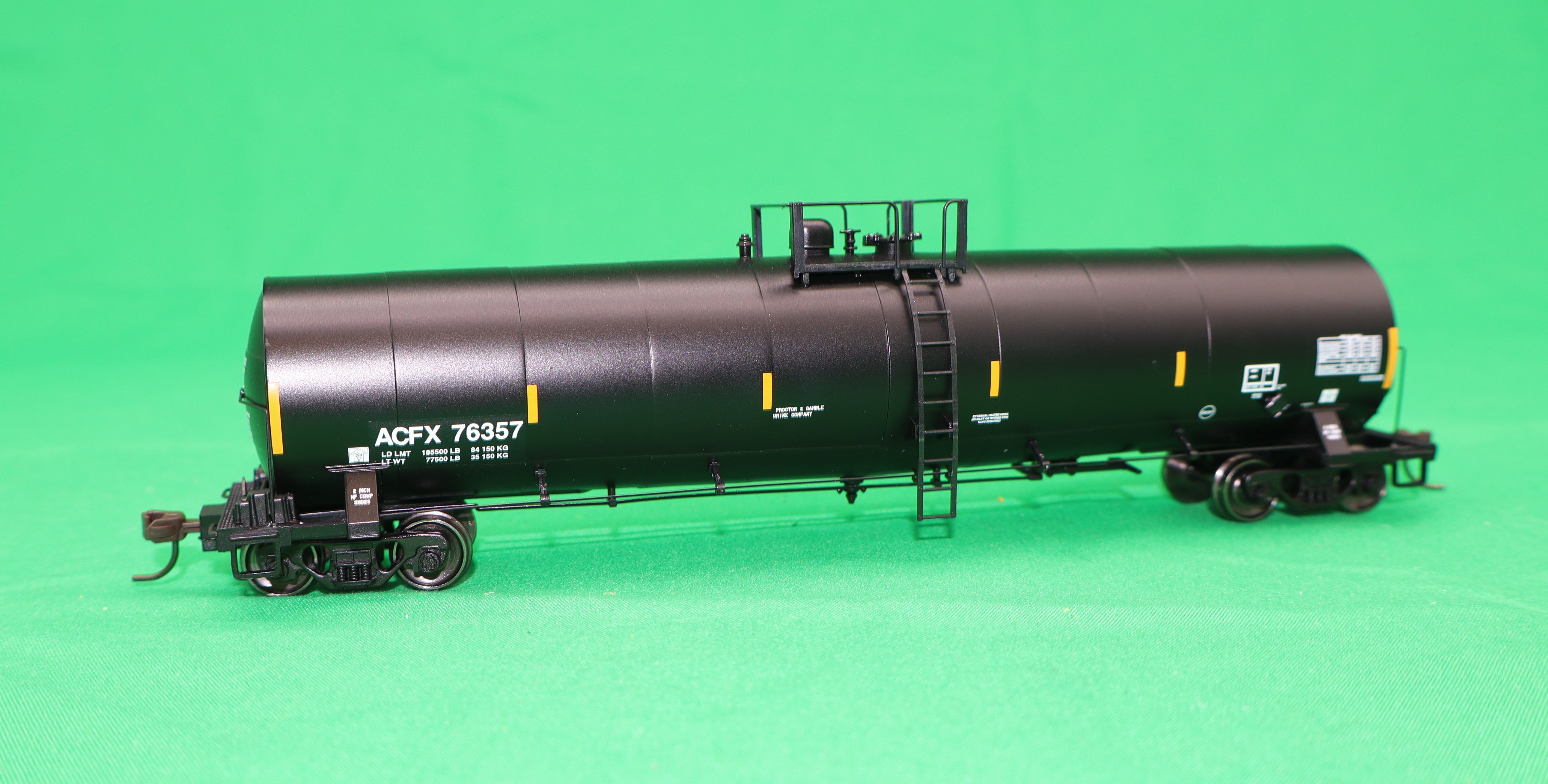 Atlas HO 20 007 618 - Master - ACF 23,500 Gallon Tank Car "ACFX" #76357