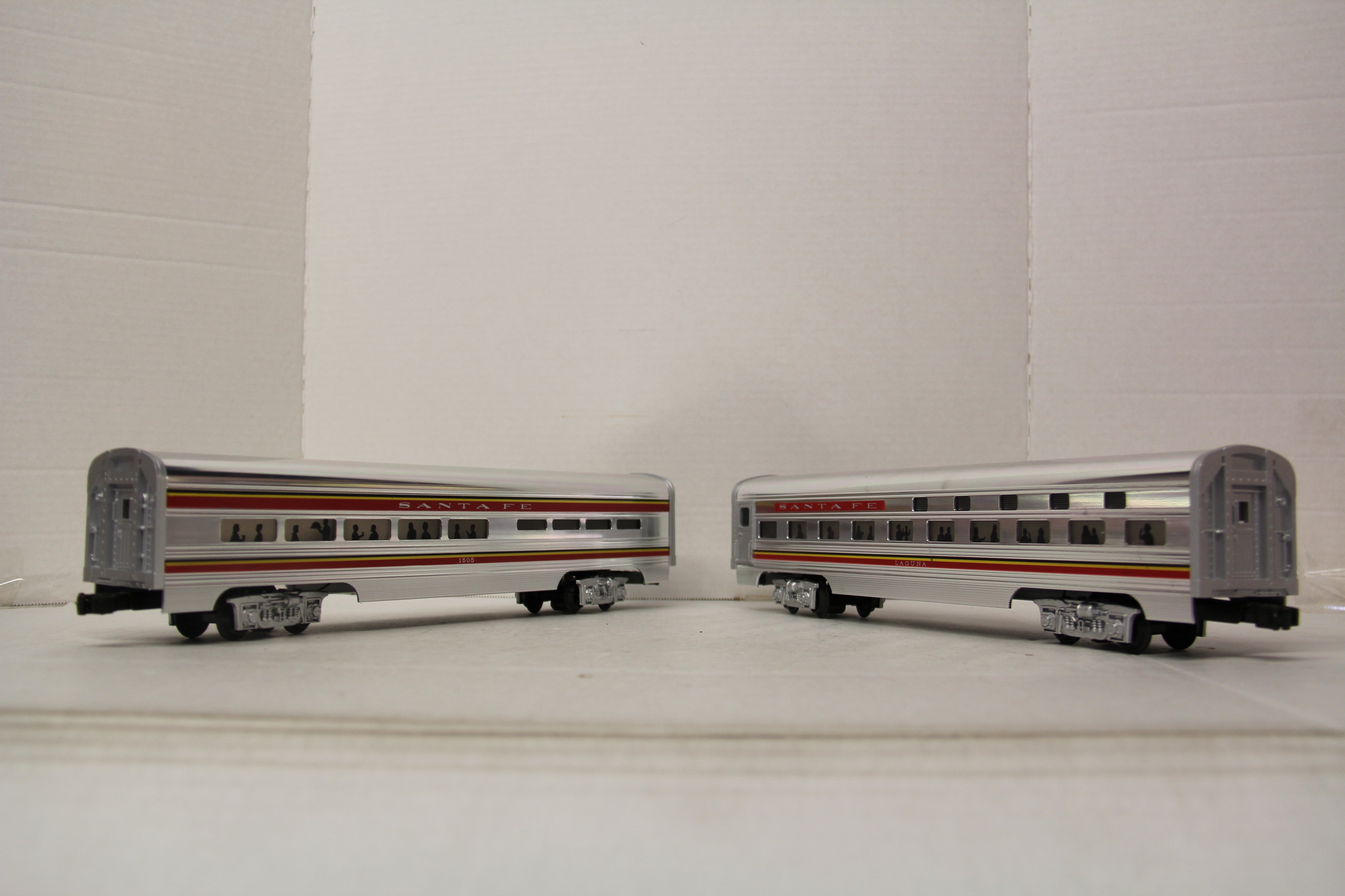 MTH 20-6122 Santa Fe Santa Fe El Capitan 2-Car 60' Sleeper/Diner Aluminum Passenger Set-Second hand-M6705