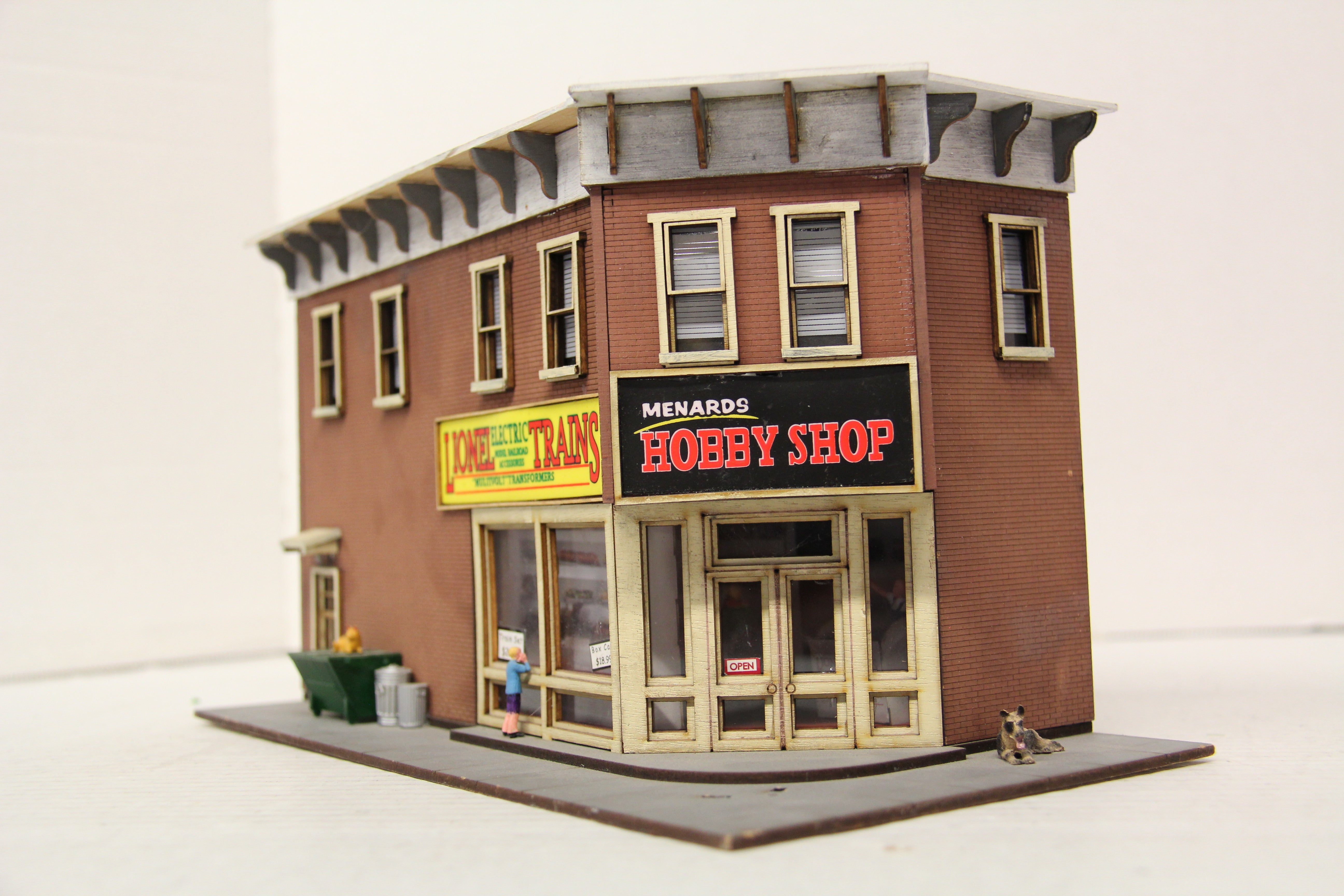 Menards #279-2677 Menards Hobby Shop-Second hand-M6707