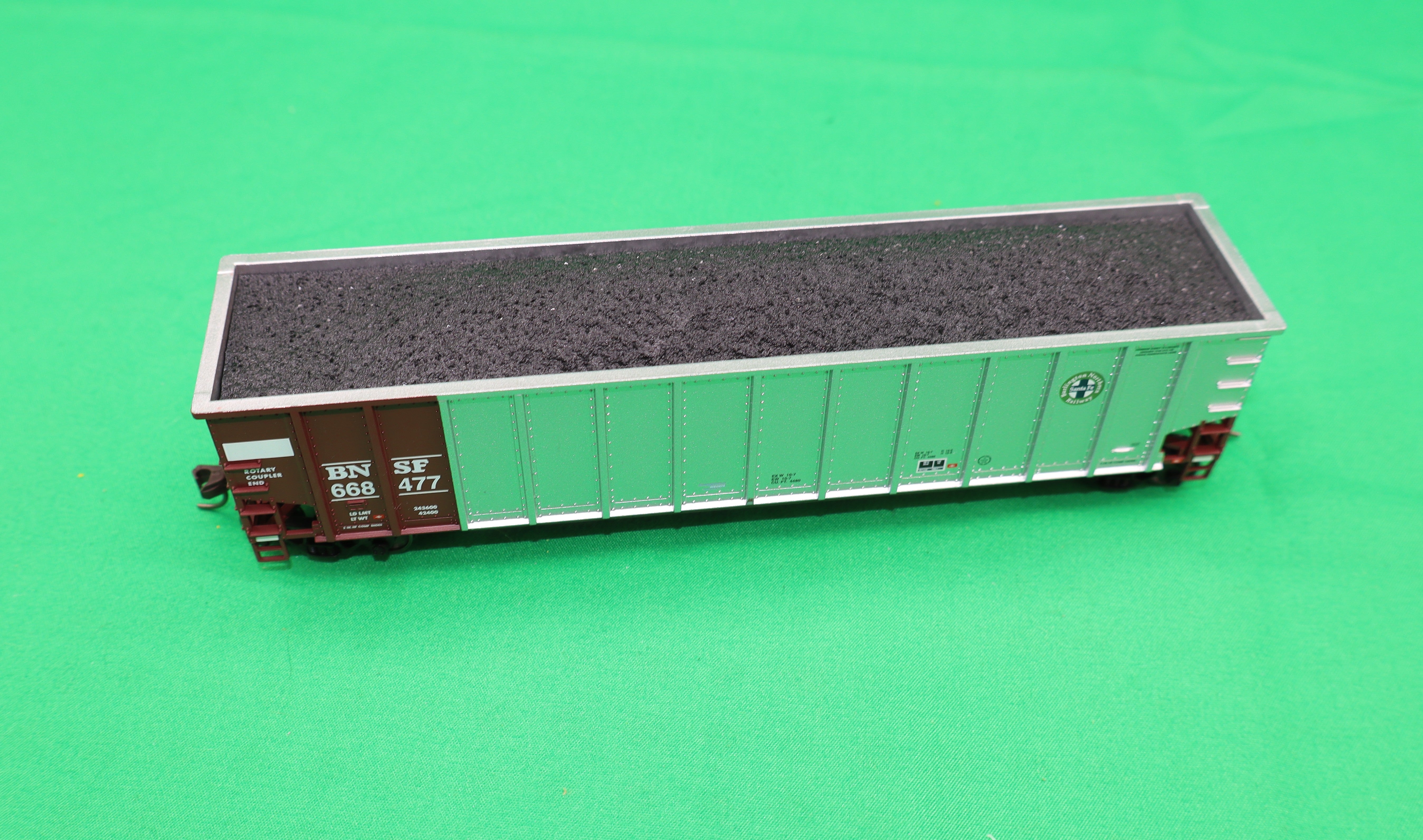 Atlas HO 20 007 704 - Trainman - Aluminum Coal Gondola Car "BNSF" #668477