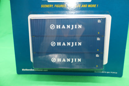 Walthers HO 949-18201 - SceneMaster - 40' Hi Cube Corrugated Container "Hanjin" w/ Flat Roof (3 Pack)