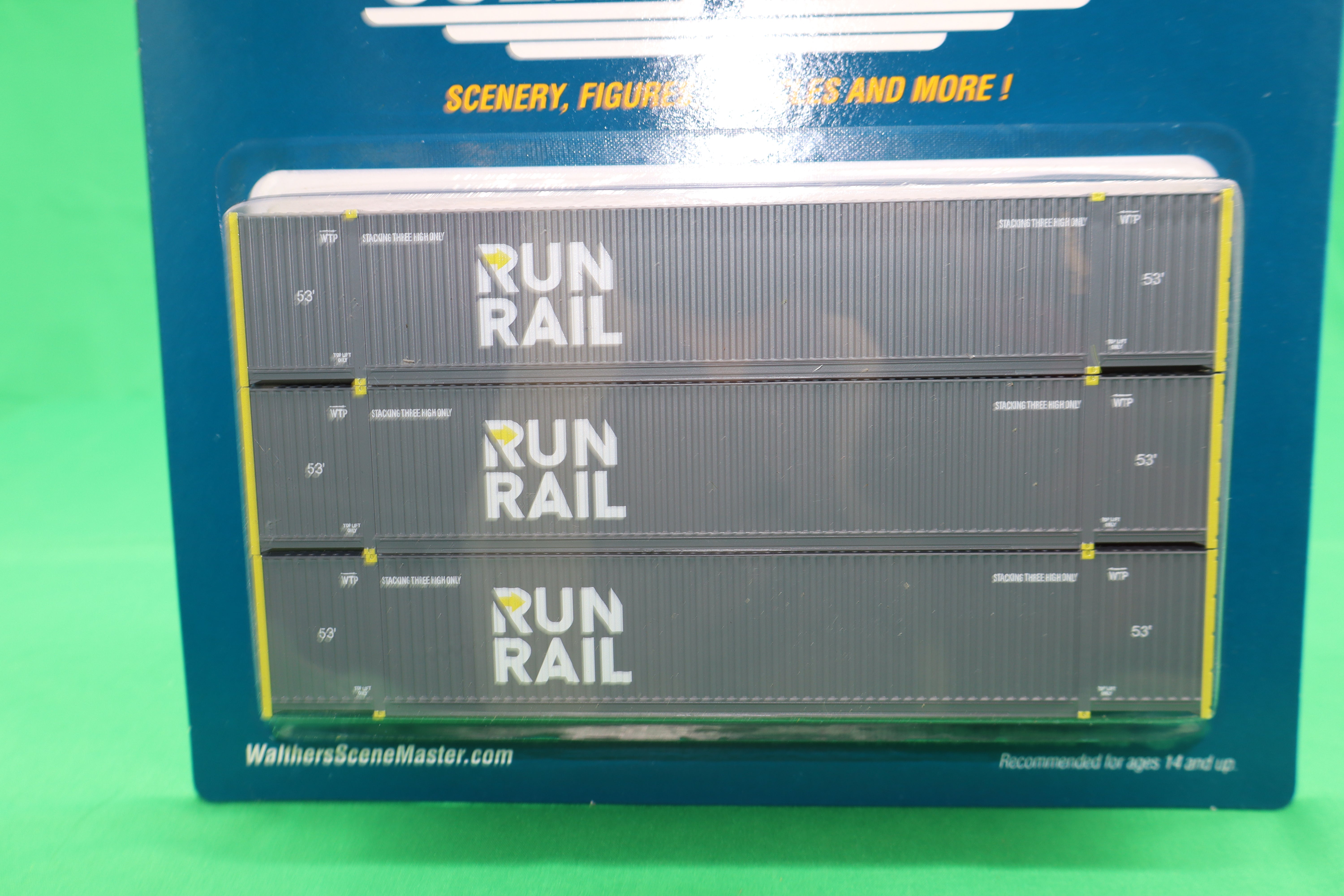 Walthers HO 949-18506 - SceneMaster - 53' Corrugated Container "Rail Run" (3 Pack)
