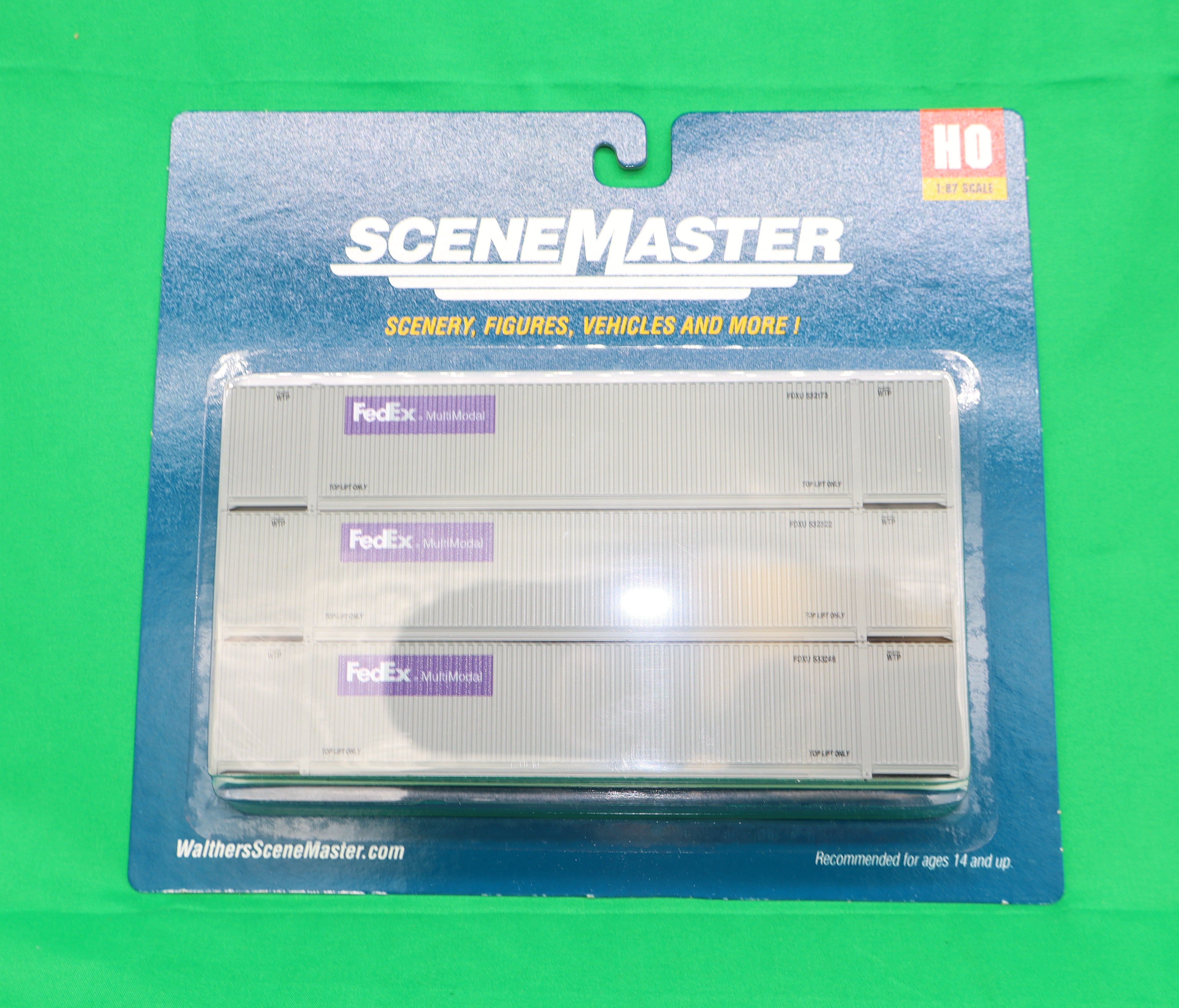 Walthers HO 949-18503 - SceneMaster - 53' Corrugated Container "FedEx" (3 Pack)