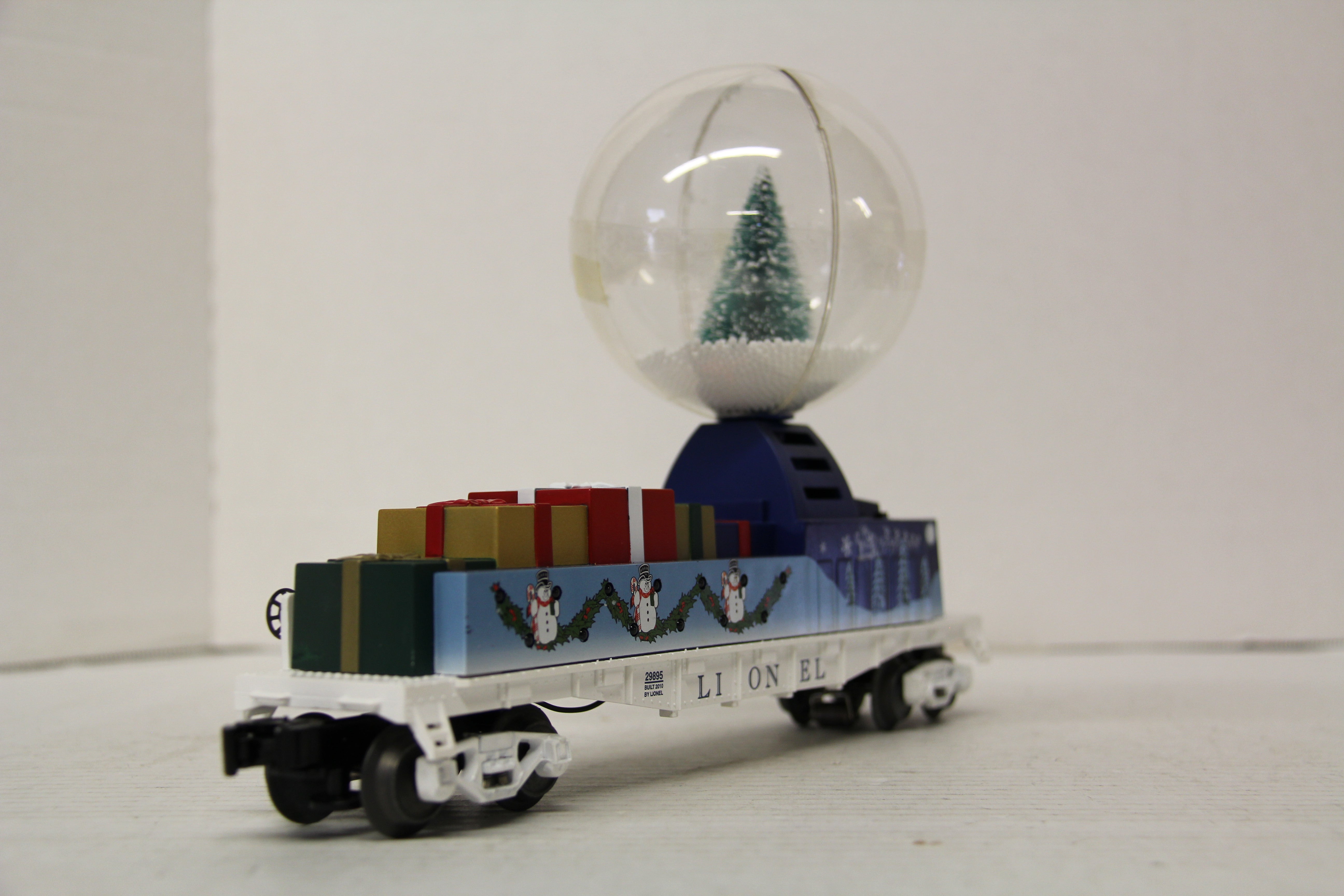 Lionel 6-29895 Christmas Snowglobe Flatcar-Second hand-M6726