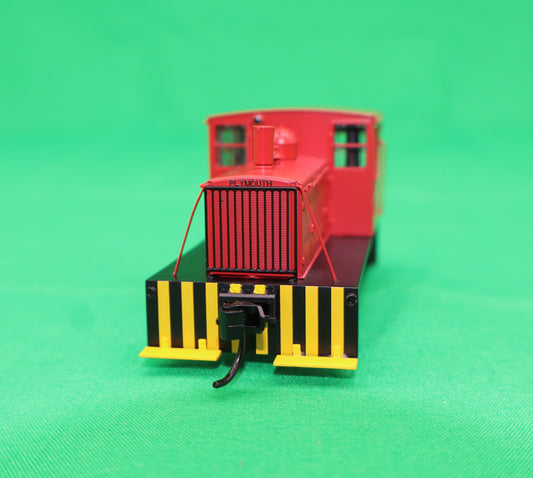 Walthers HO 910-20017 - Mainline - Plymouth ML-8 Industrial Switcher Diesel Locomotive (DCC Only)