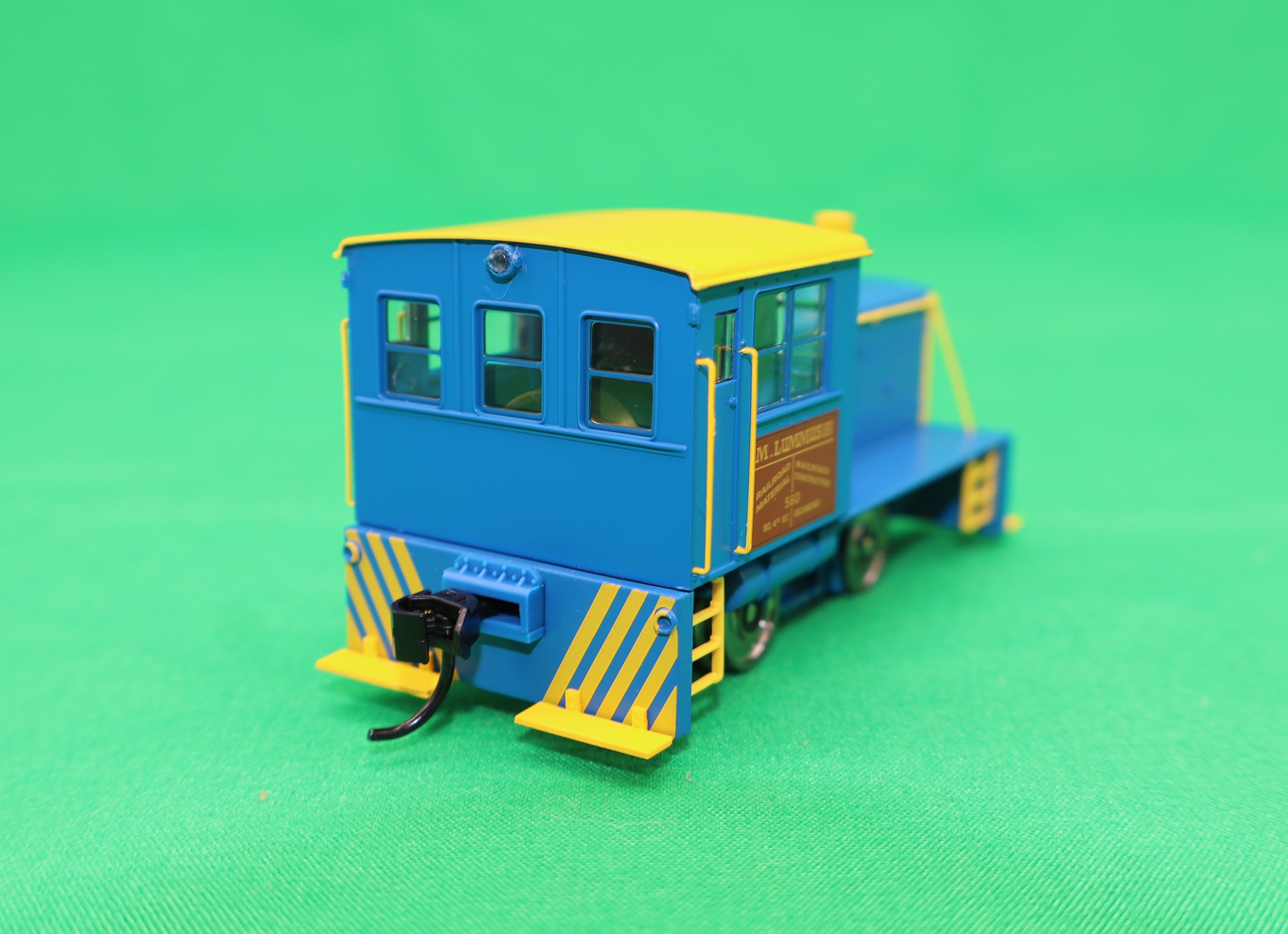 Walthers HO 910-20015 - Mainline - Plymouth ML-8 Industrial Switcher Diesel Locomotive "M. Lummus RR Construction Co." (DCC Only)