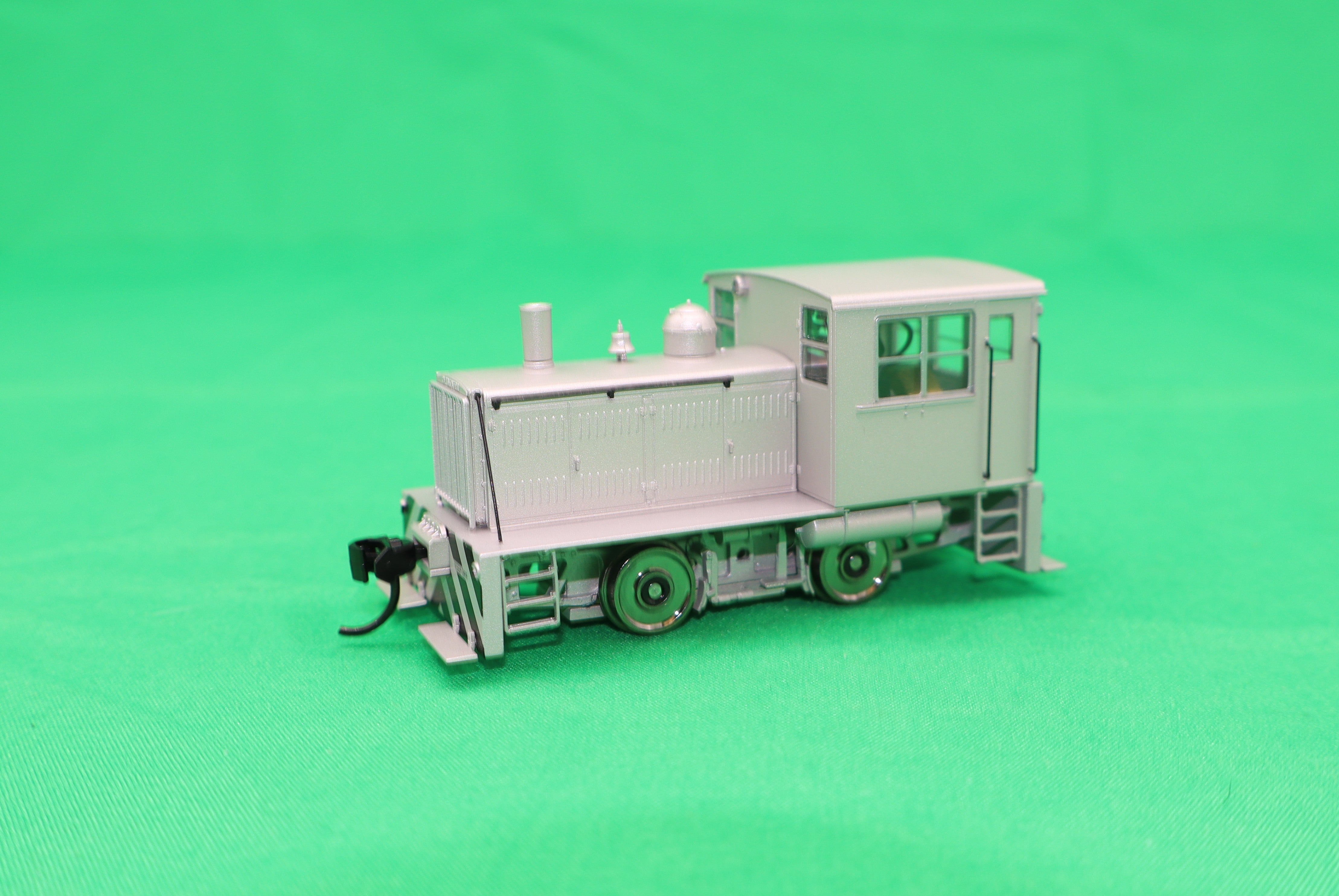 Walthers HO 910-10018 - Mainline - Plymouth ML-8 Industrial Switcher Diesel Locomotive (Standard DC)