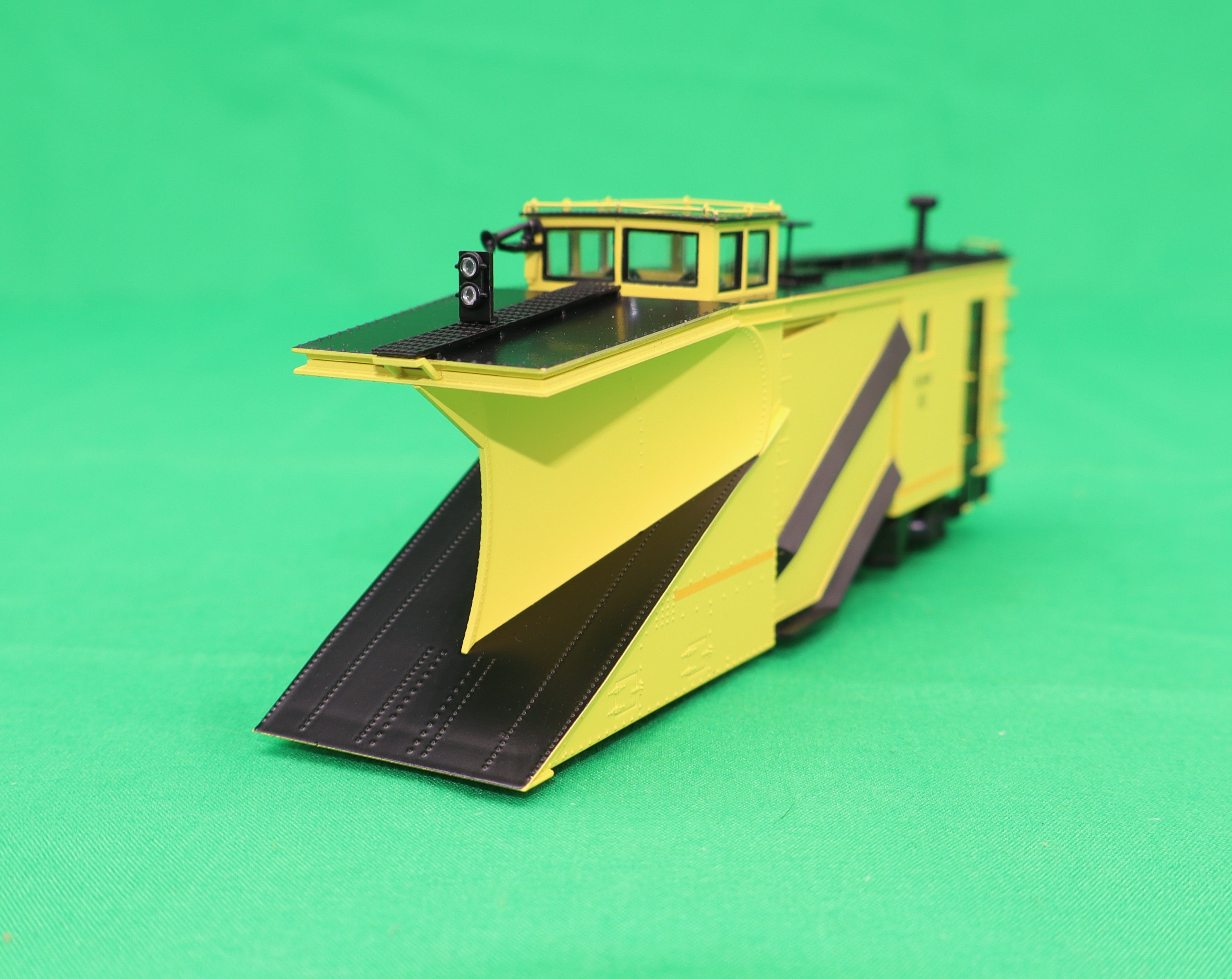 Walthers HO 920-110036 - Proto - Russell Snowplow “New York, Susquehanna & Western Railway” #92