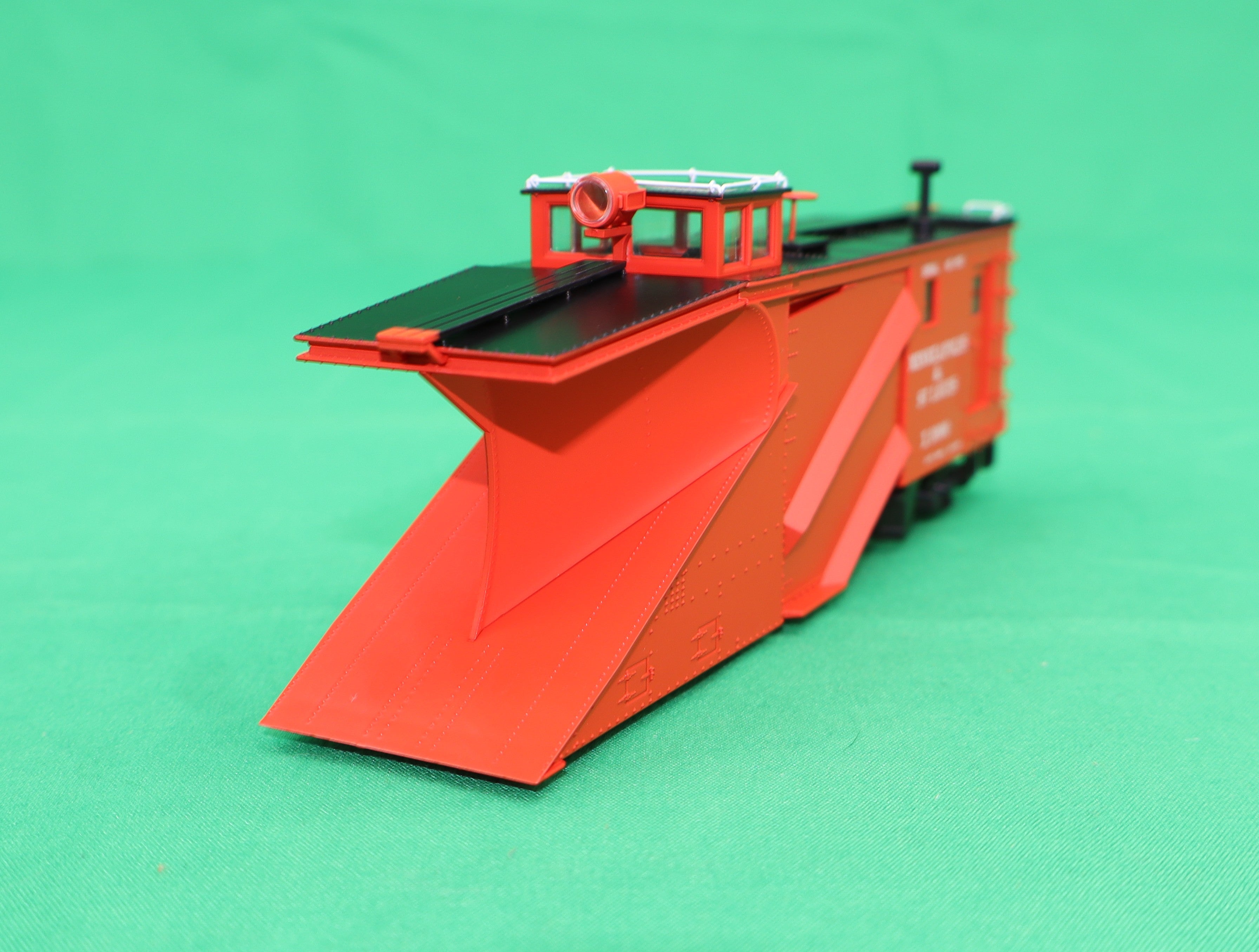 Walthers HO 920-110035 - Proto - Russell Snowplow “Minneapolis & St. Louis” #X1000