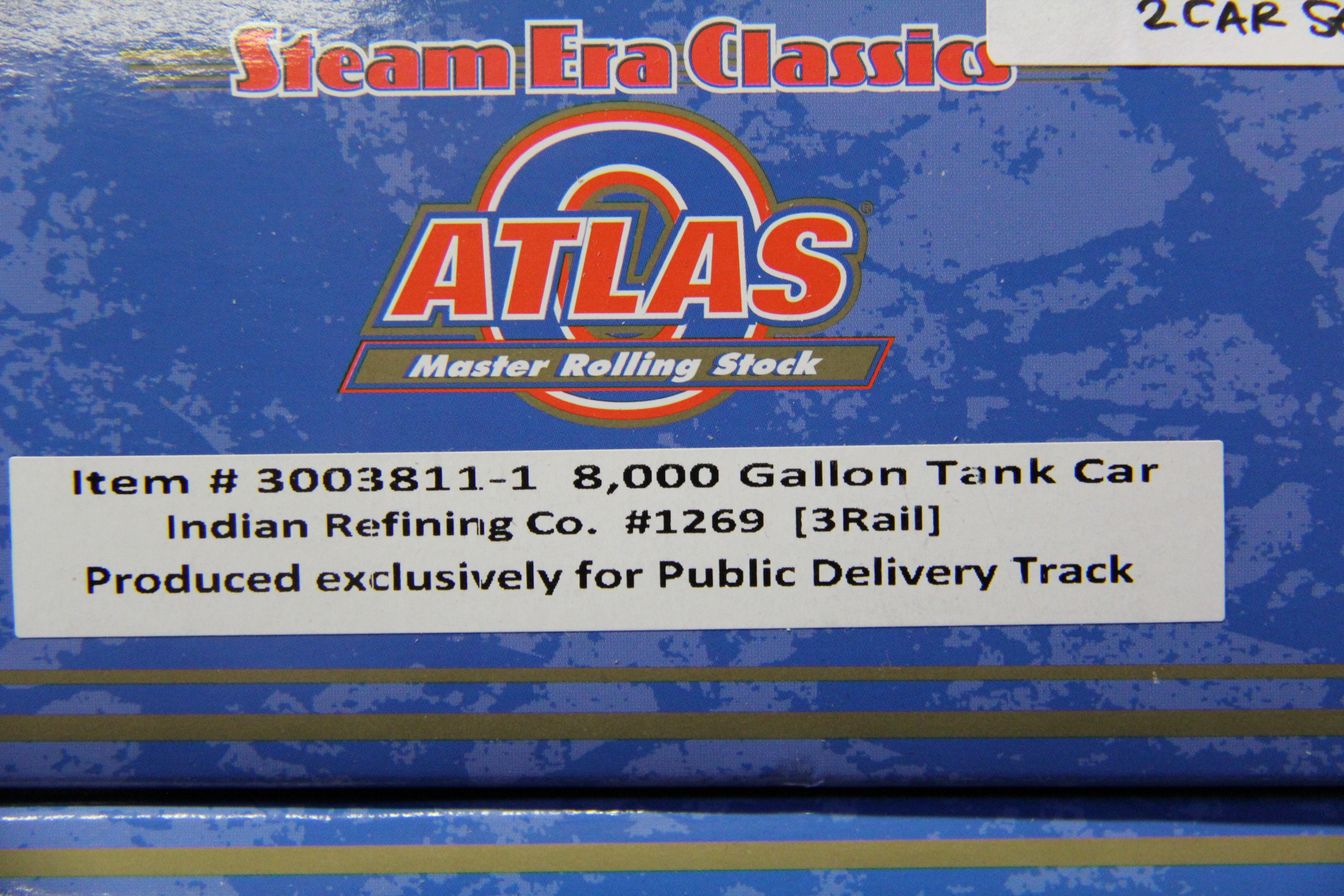 Atlas #3003811-1, -2 Indian Refining Co 8,000 Gallon Tank Car-2 Car Set-Second hand-M4967