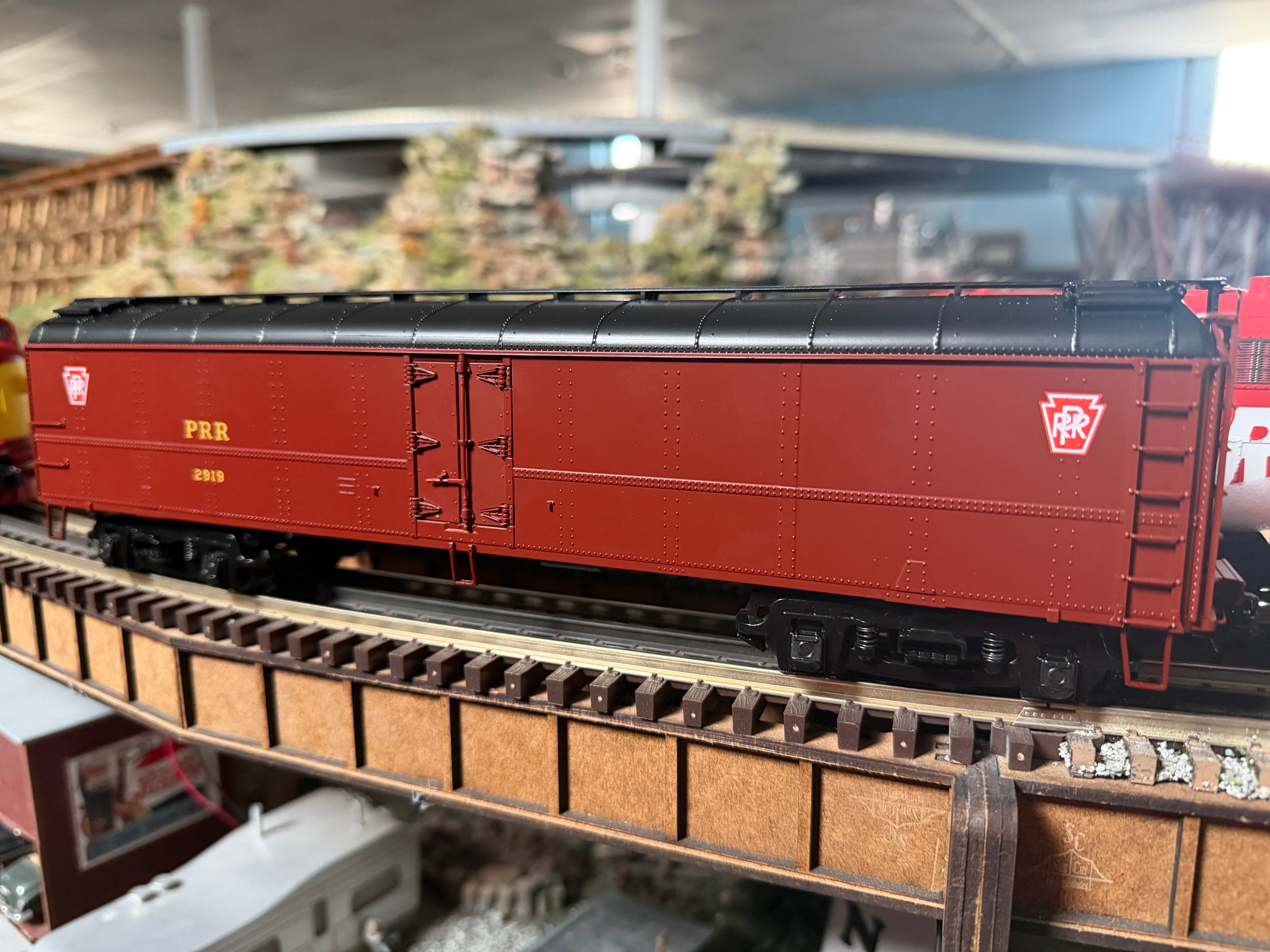 MTH 20-94770 - R50B Express Reefer Car "Pennsylvania" #2919 w/ Herald (Tuscan) - Custom Run for MrMuffin'sTrains