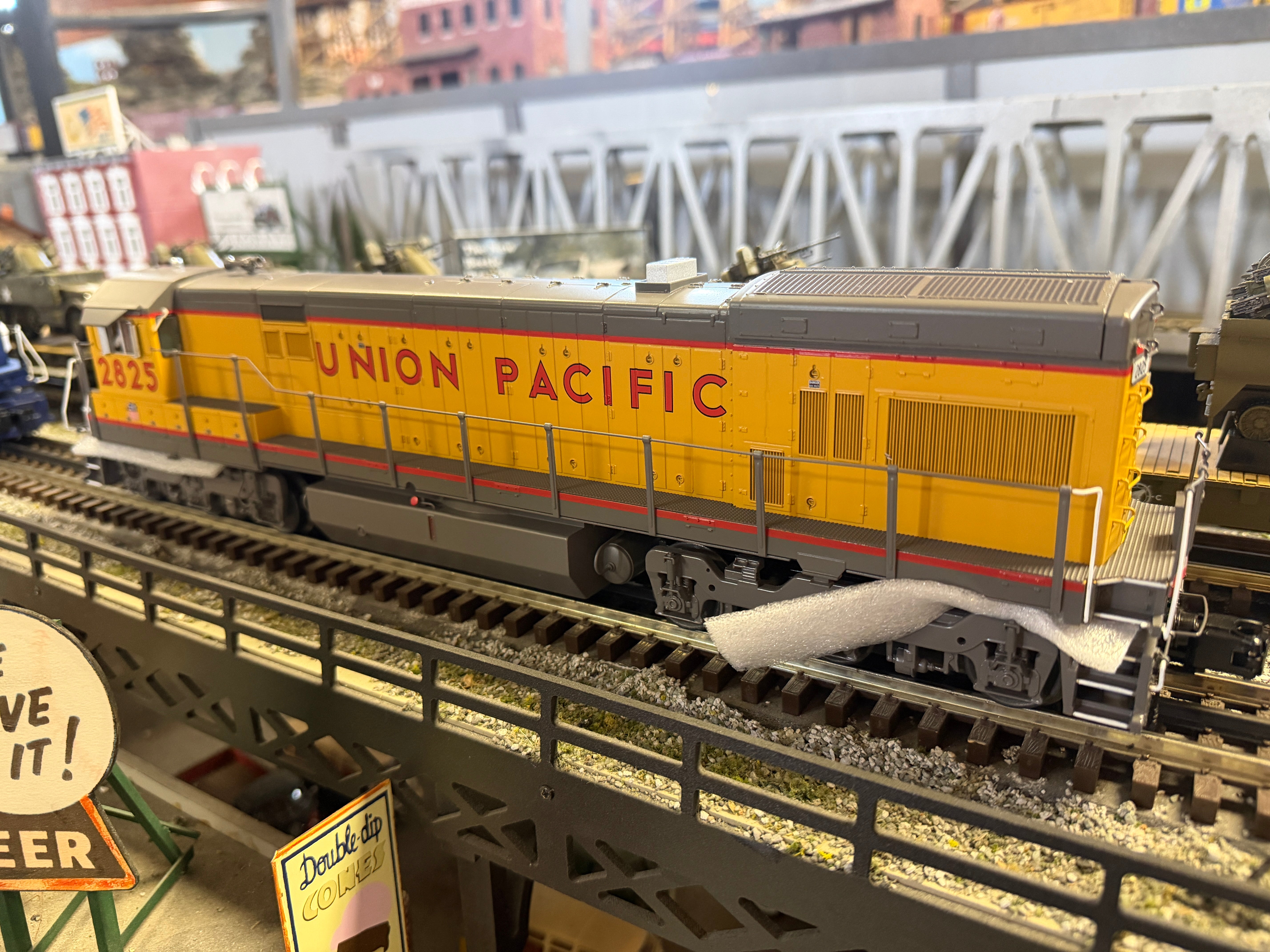 Atlas O 30138509 - Premier - U30C Diesel Locomotive "Union Pacific" #2952