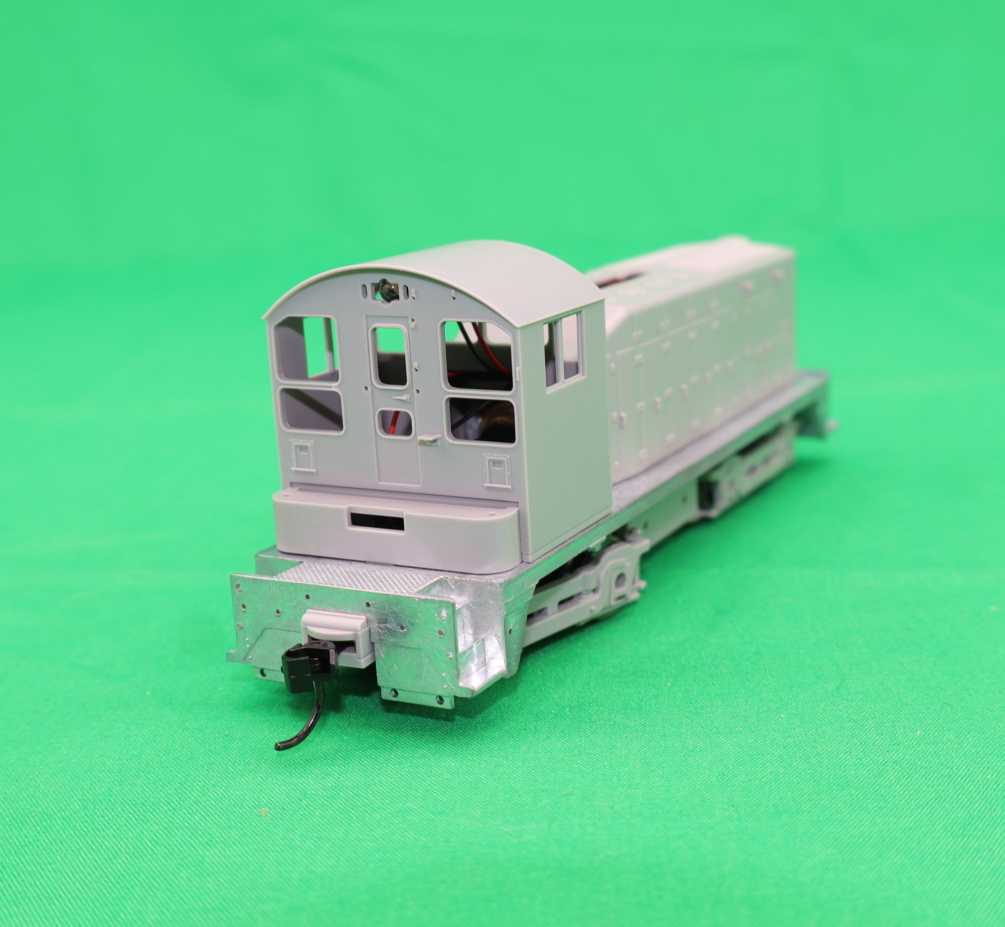 Walthers HO 920-50500 - Proto - EMD NW2 Diesel Locomotive "Undecorated"  (Standard DC)