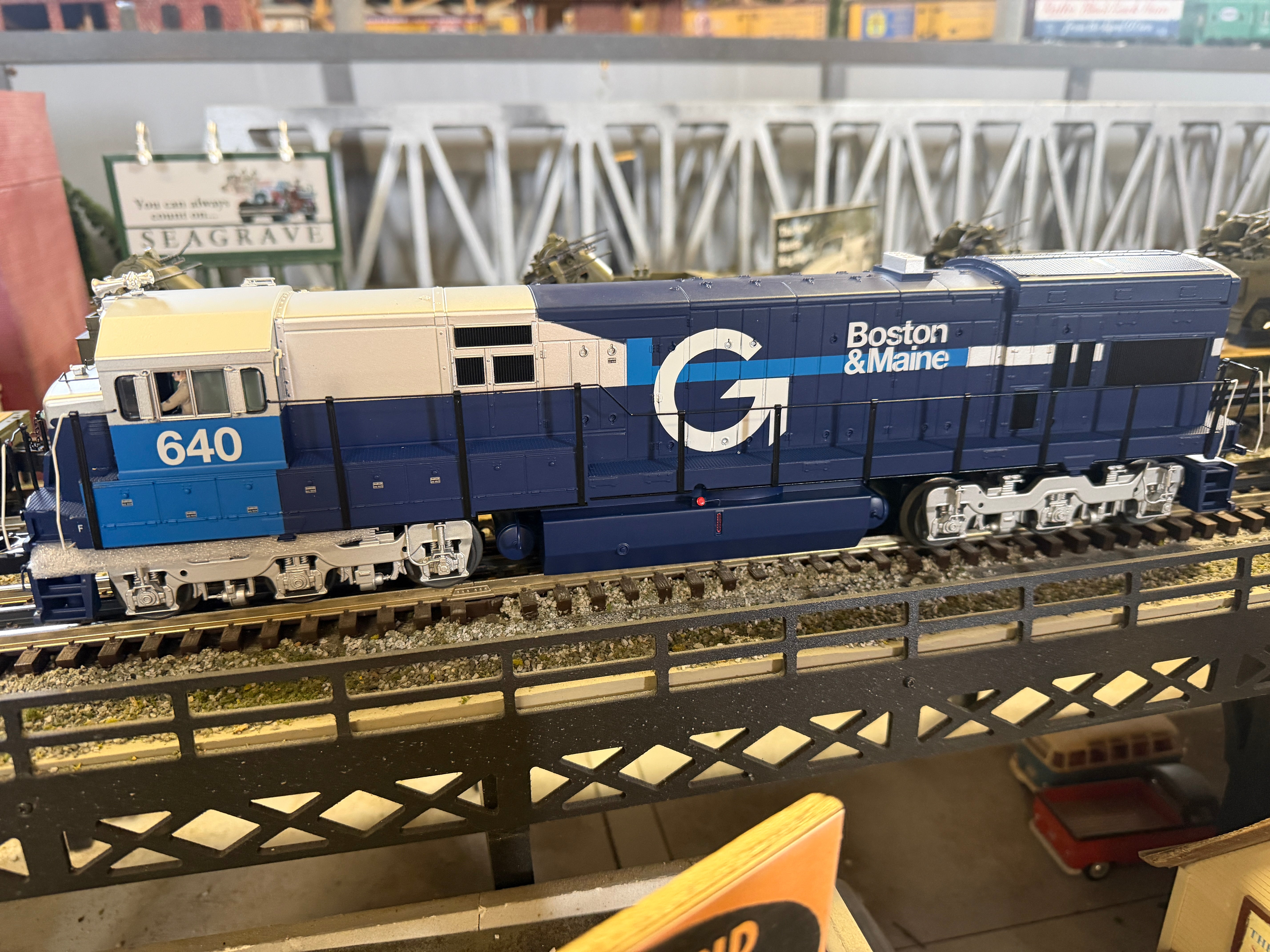 Atlas O 30138502 - Premier - U30C Diesel Locomotive "Guilford" #640 (ex Detroit Edison)