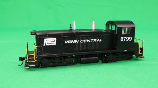 Walthers HO 910-10631 - Mainline - EMD NW2 Diesel Locomotive ”Penn Central” #8799 (Phase V)