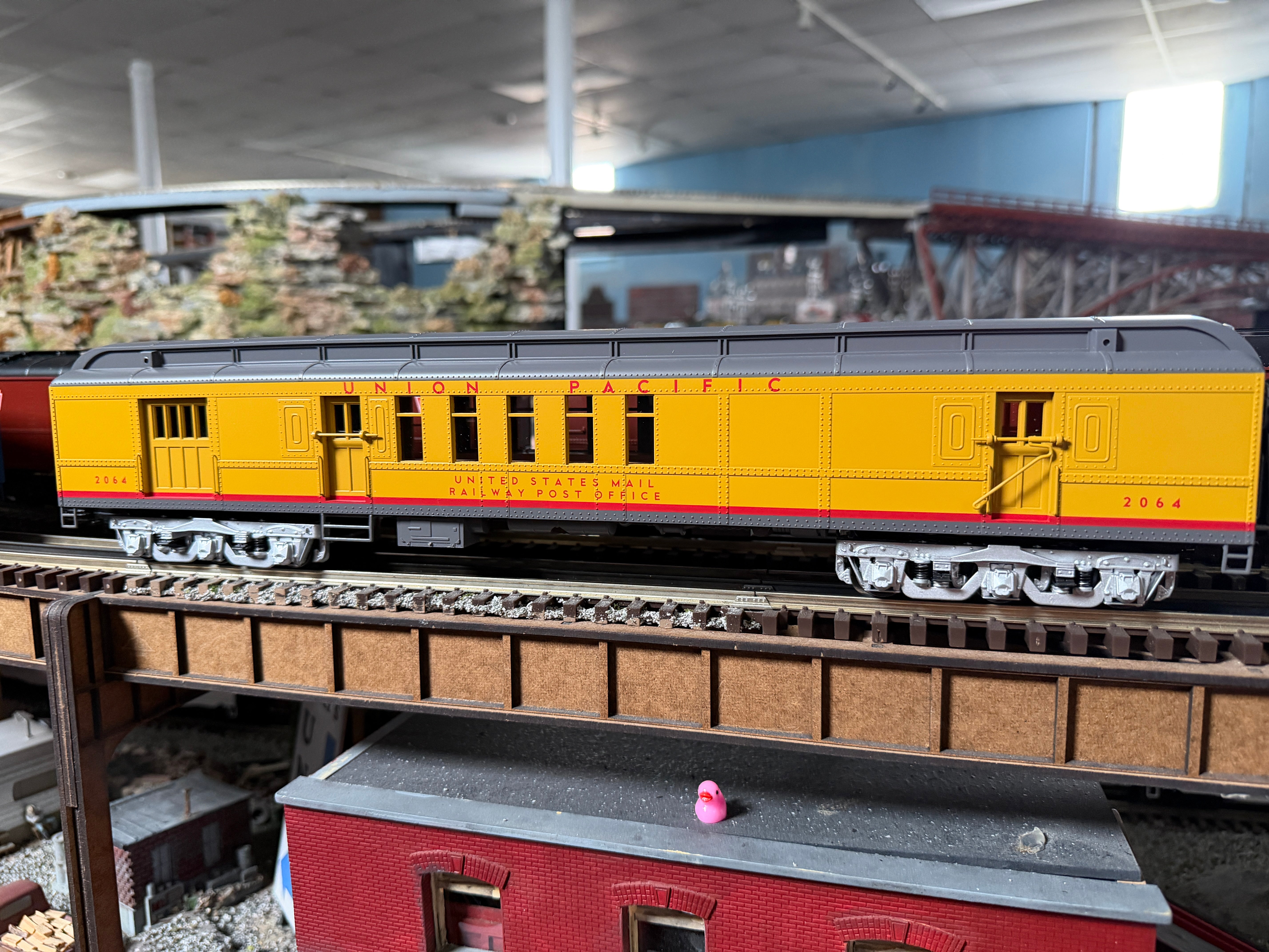 Atlas O 3001775 - Premier - Madison Heavyweight RPO Car “Union Pacific” #2064