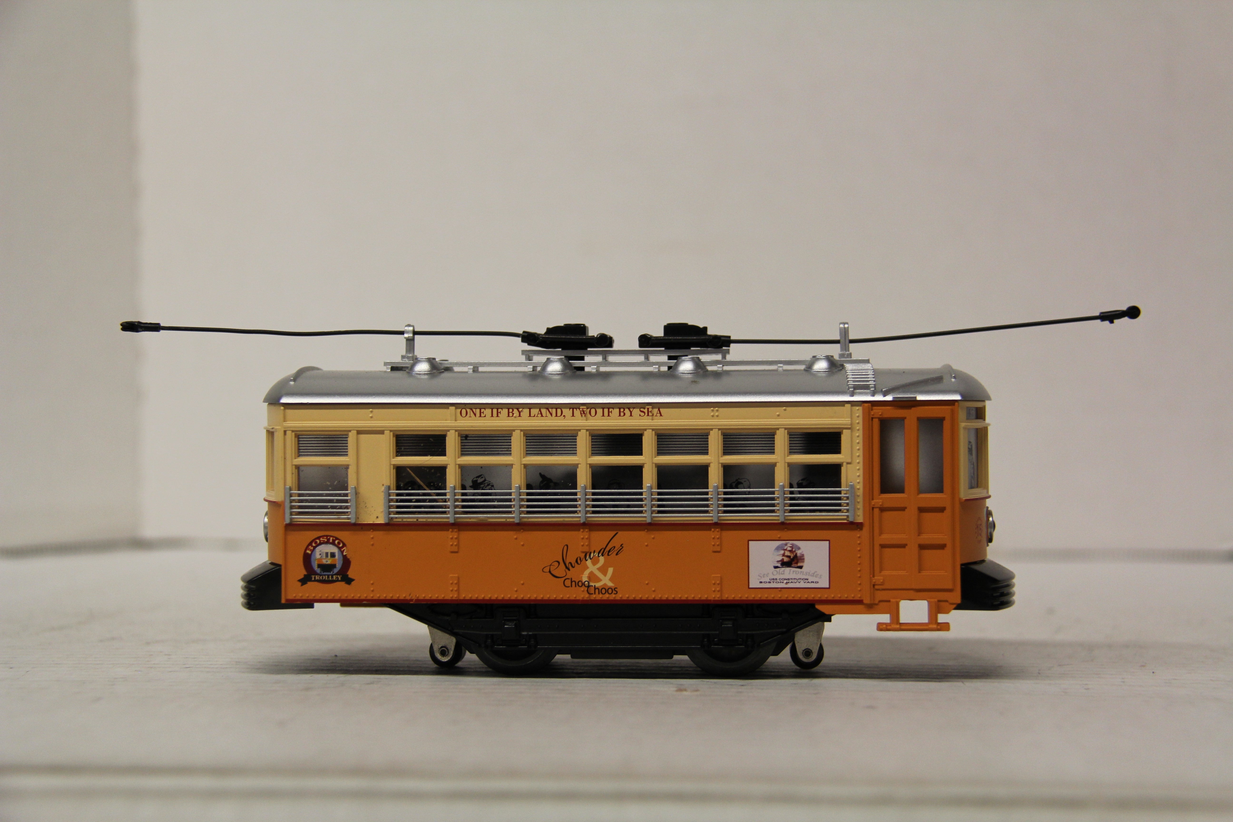 Lionel 6-58588 Bump N Go Boston Trolley Chowder Choo Choos-Second hand-M6749