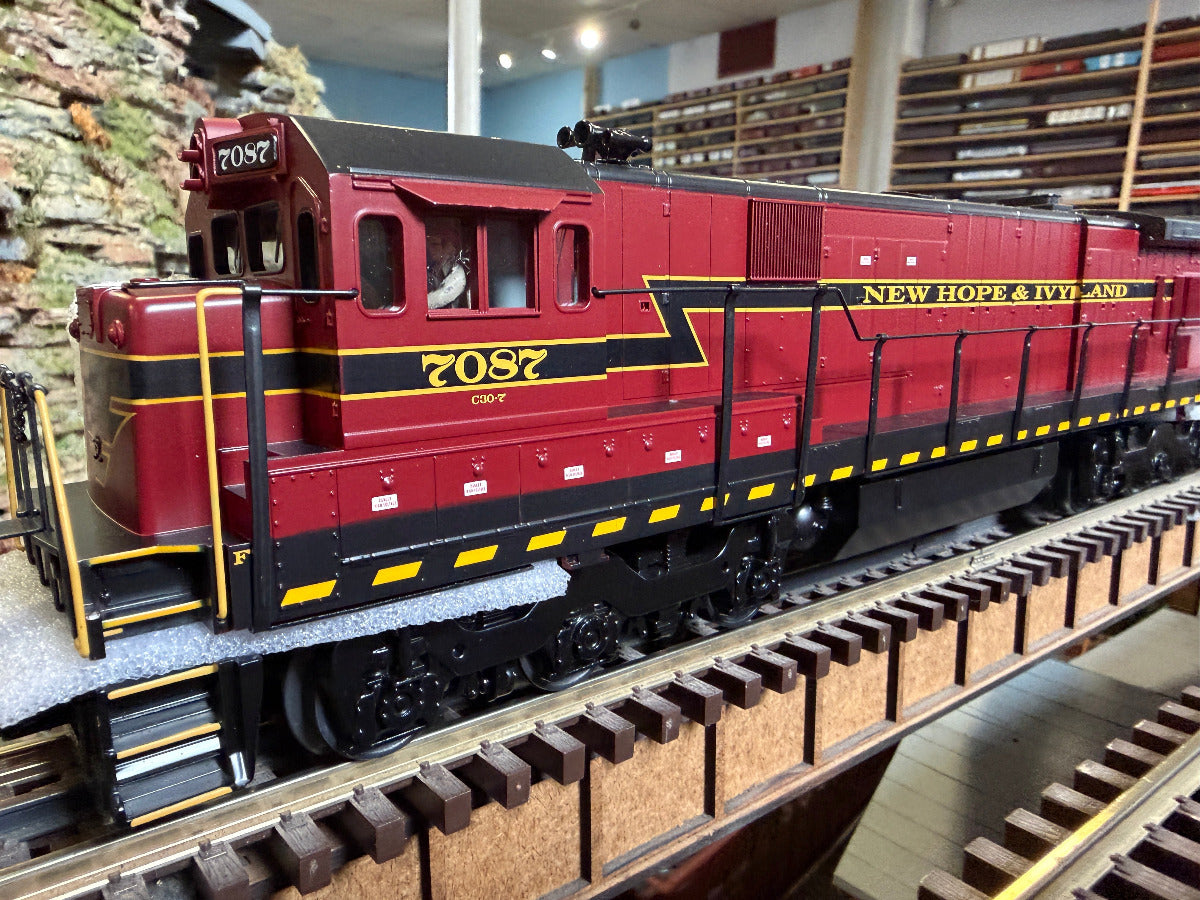 MTH 30-21271-1 C30-7 Scale Diesel "New Hope & Ivyland" with MTH 30-68281 - 60’ Streamlined Passenger Set "New Hope & Ivyland" 4-Car)