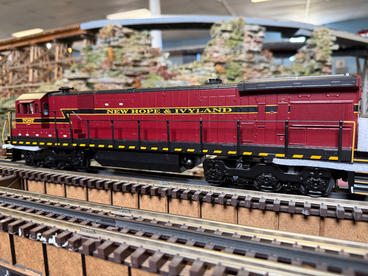 MTH 30-21271-1 C30-7 Scale Diesel "New Hope & Ivyland" with MTH 30-68281 - 60’ Streamlined Passenger Set "New Hope & Ivyland" 4-Car)