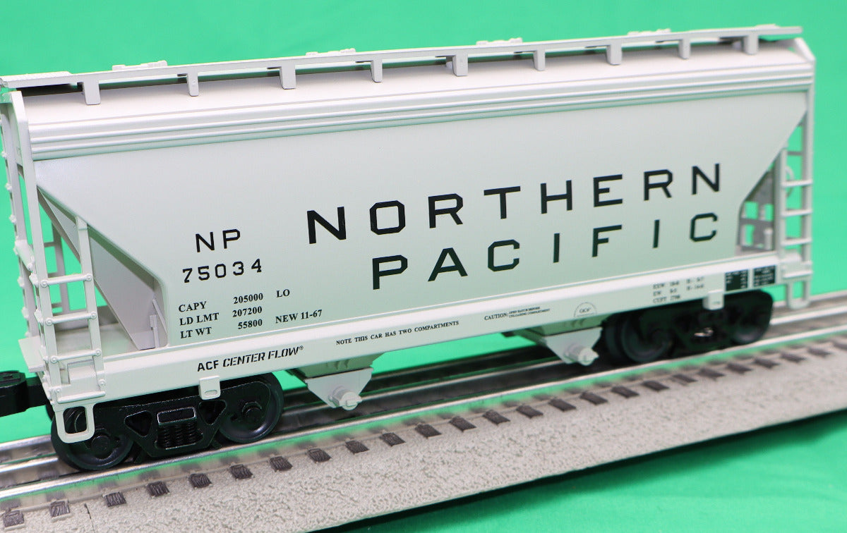 Lionel 2643061 - 2-Bay ACF Covered Hopper Car "Northern Pacific" #75034