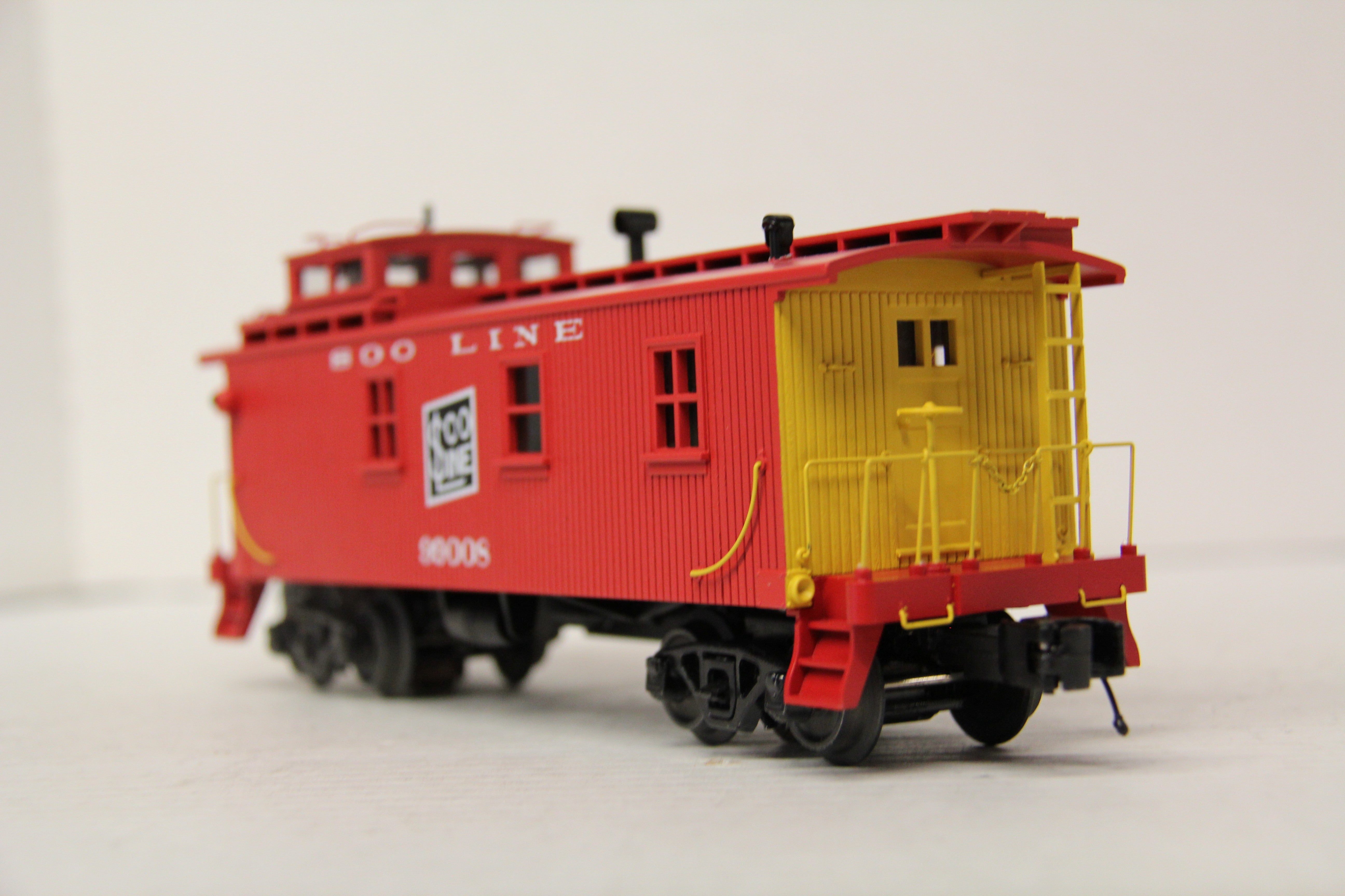 MTH 20-91808 SOO Line (#99008) 35' Woodsided Caboose-Second hand-M6765