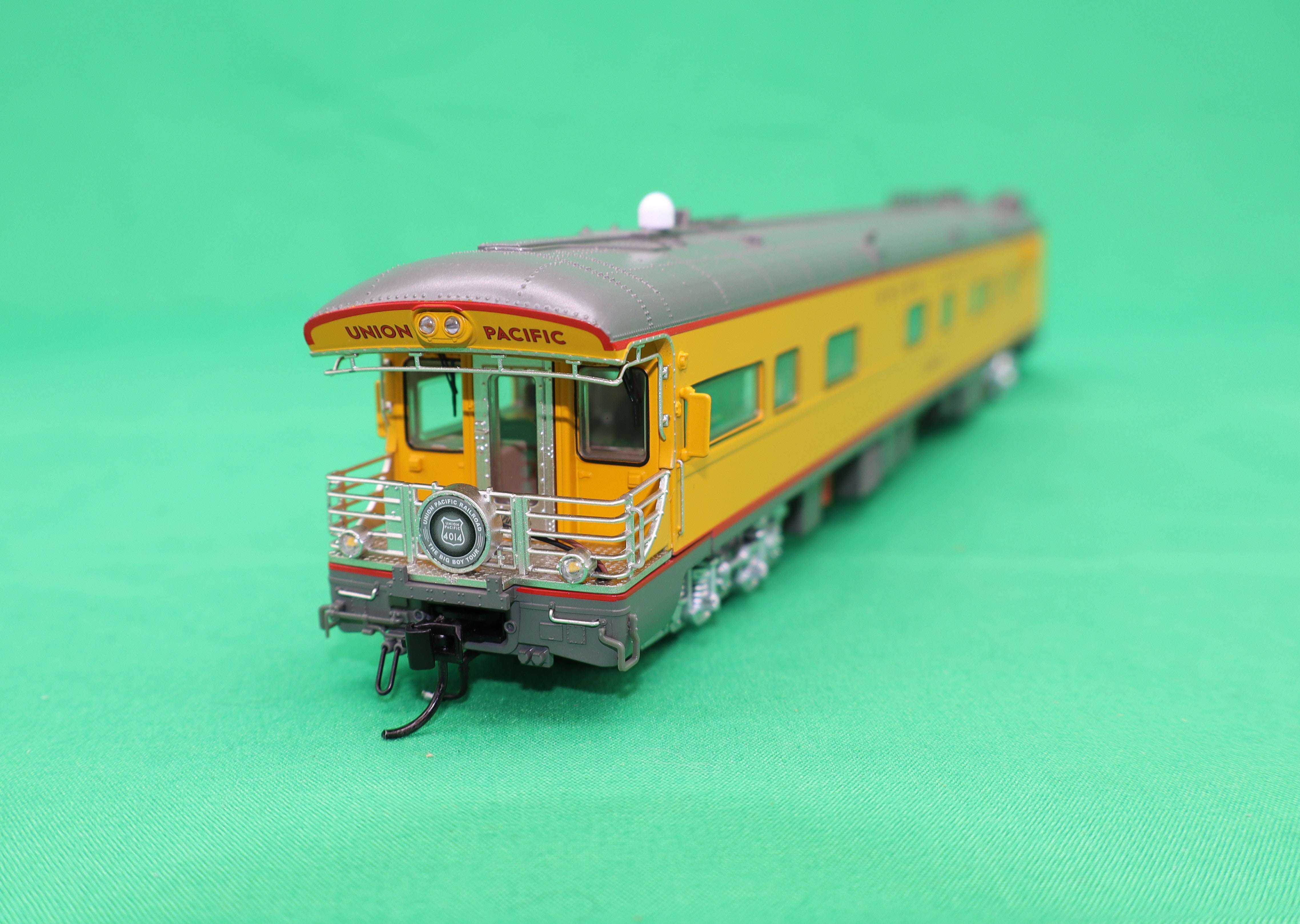 Broadway Limited Imports HO 9592 - Business Observation Passenger Car "Union Pacific" #101 (Lincoln)