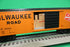 MTH 30-71241 - RailKing - Operating Box Car "Milwaukee Road" #40119 w/ Signal Man