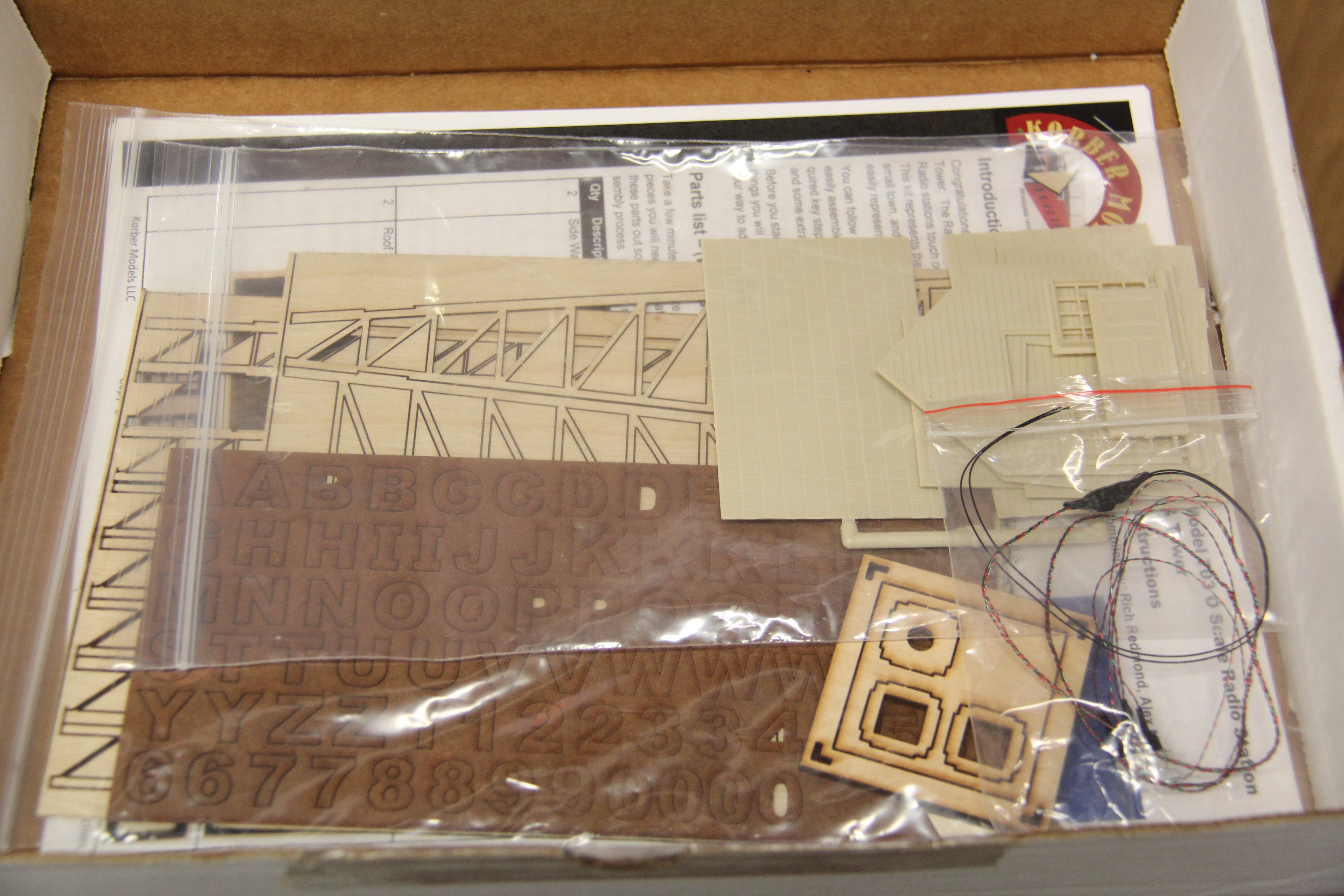 Korber #703 Radio Station & Tower includes LED lighting-Second hand-M6776