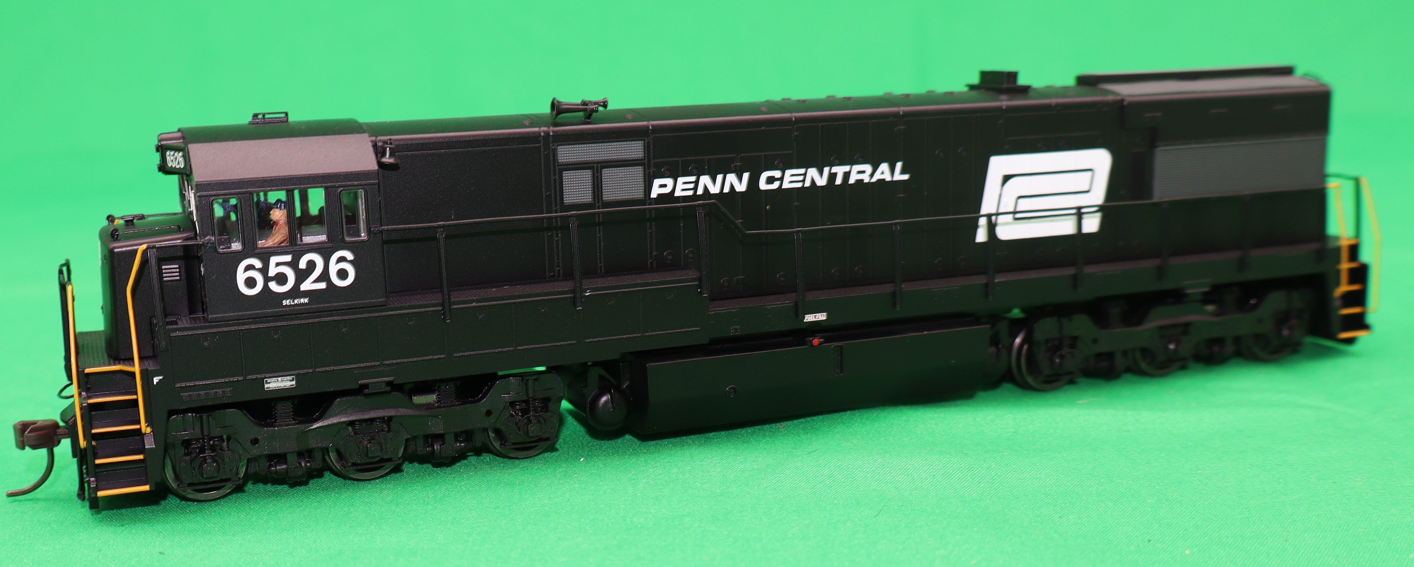 Atlas HO 10004611 - Master - Gold Model - U28C Diesel Locomotive "Penn Central" #6526