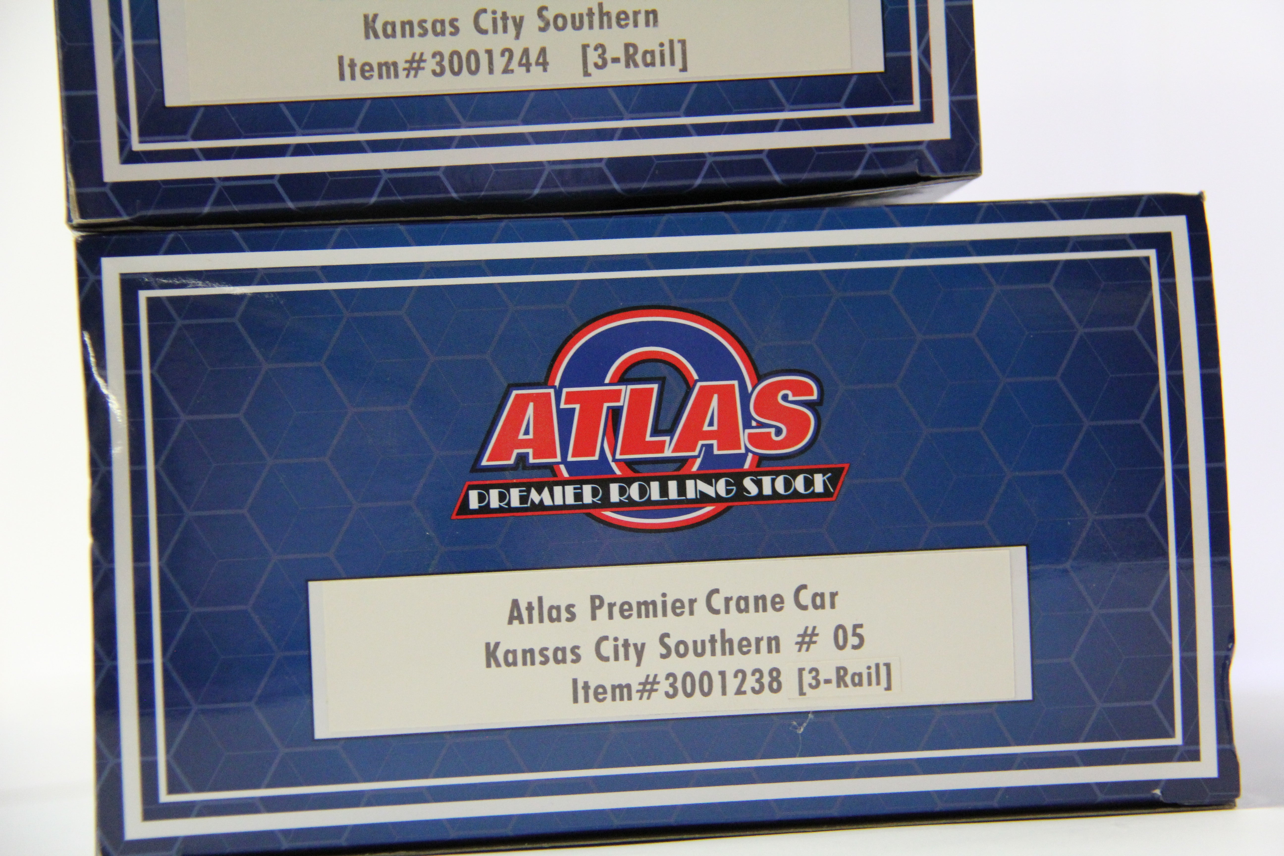 Atlas #3001244 & #3001238 Kansas City Southern Crane Tender and Crane Car #05- 2 Set -Second hand-M6778