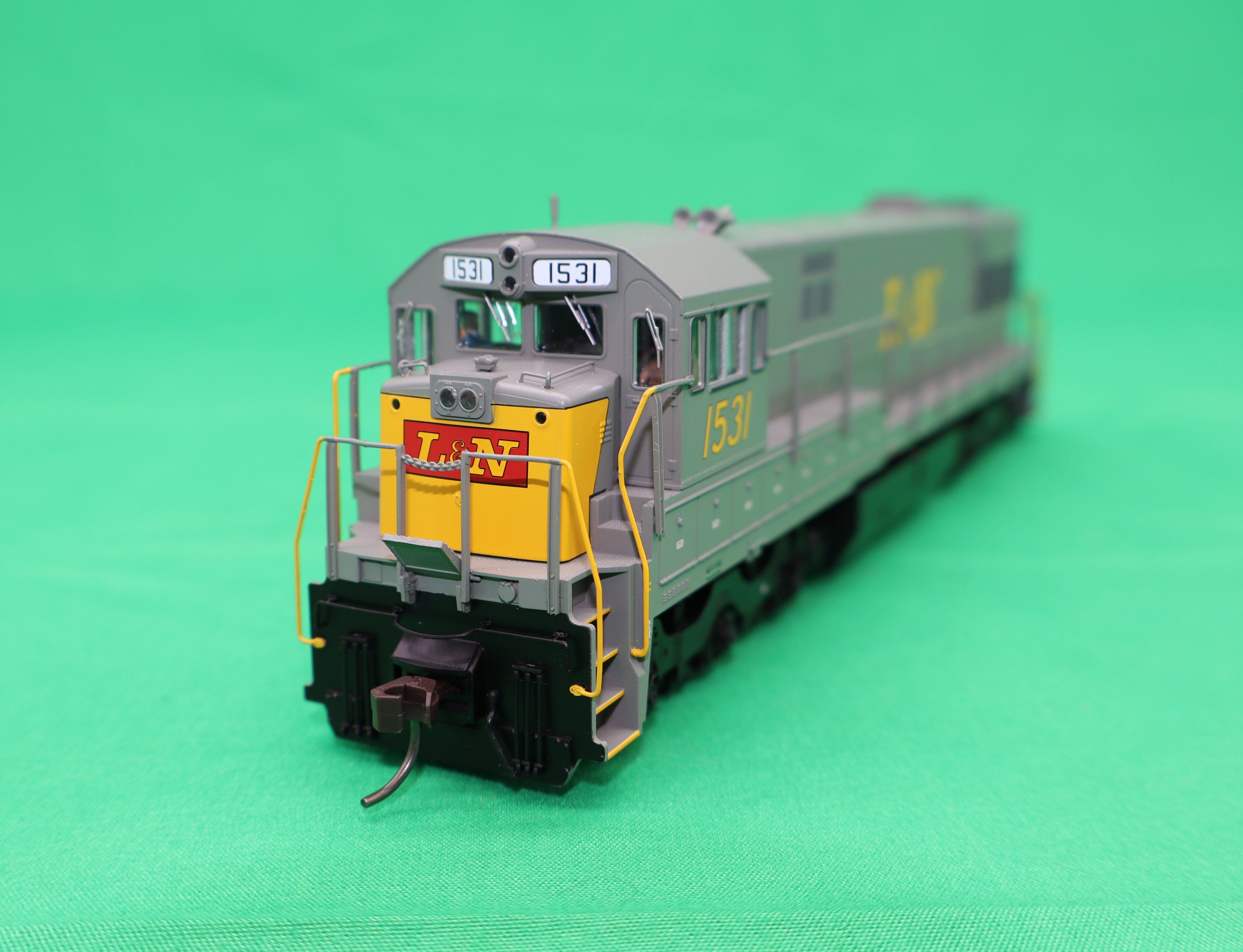 Atlas HO 10004608 - Master - Gold Model - U28C Diesel Locomotive "Louisville & Nashville" #1531