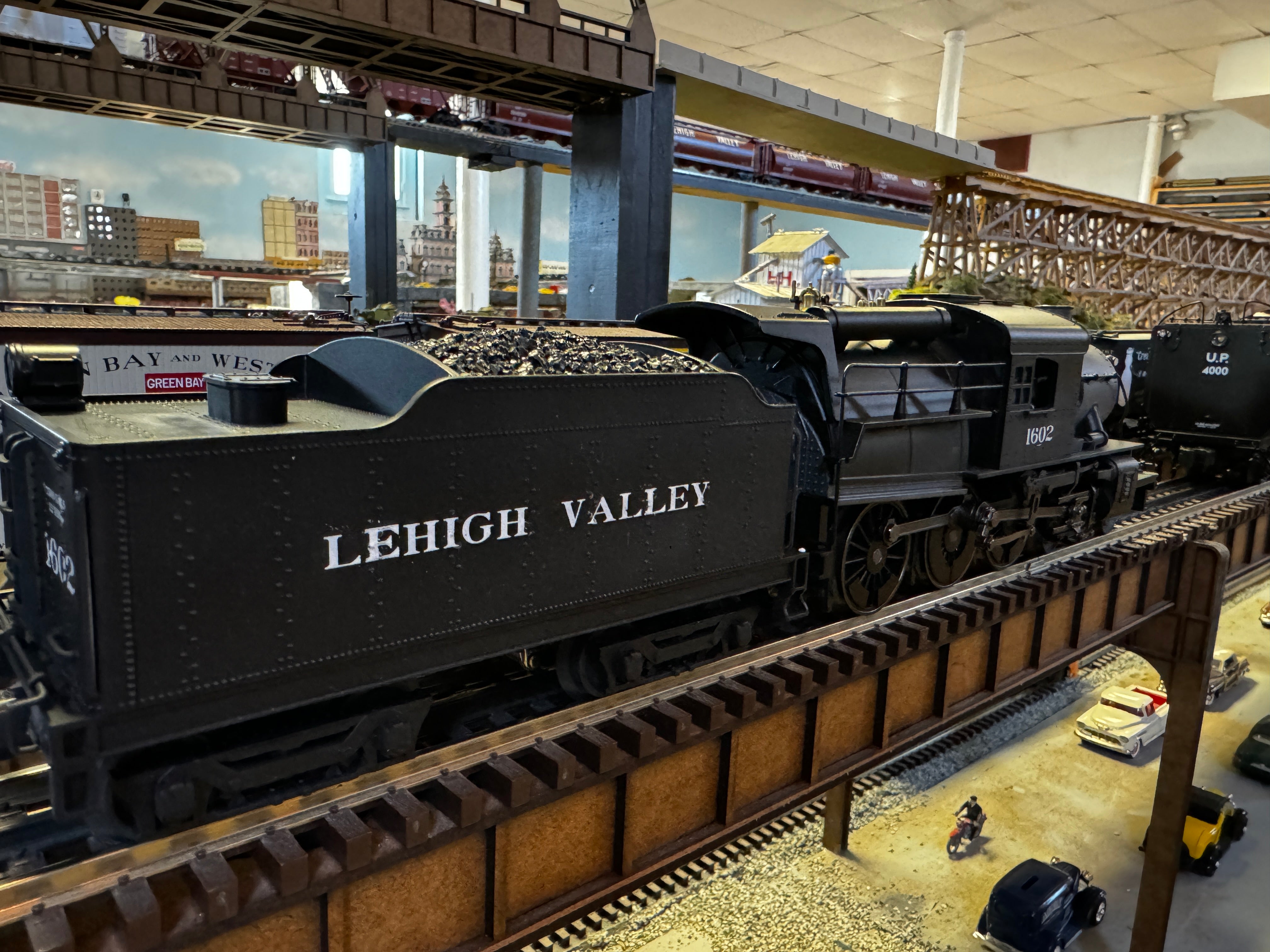 Lionel 2331650LV - Legacy Camelback Steam Locomotive "Lehigh Valley" #1602 - Custom by Harry Hieke