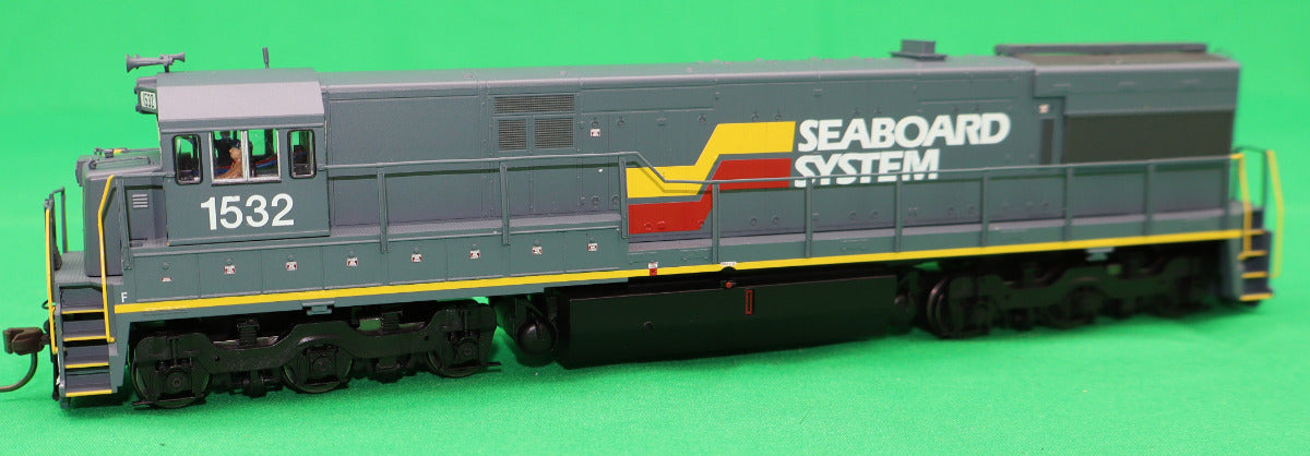 Atlas HO 10004614 - Master - Gold Model - U28C Diesel Locomotive "Seaboard System" #1532