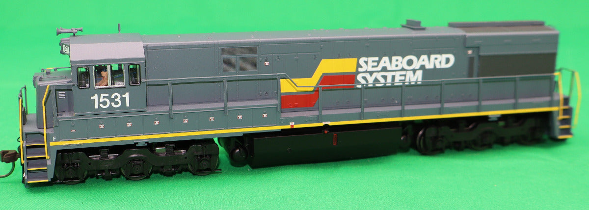 Atlas HO 10004613 - Master - Gold Model - U28C Diesel Locomotive "Seaboard System" #1531