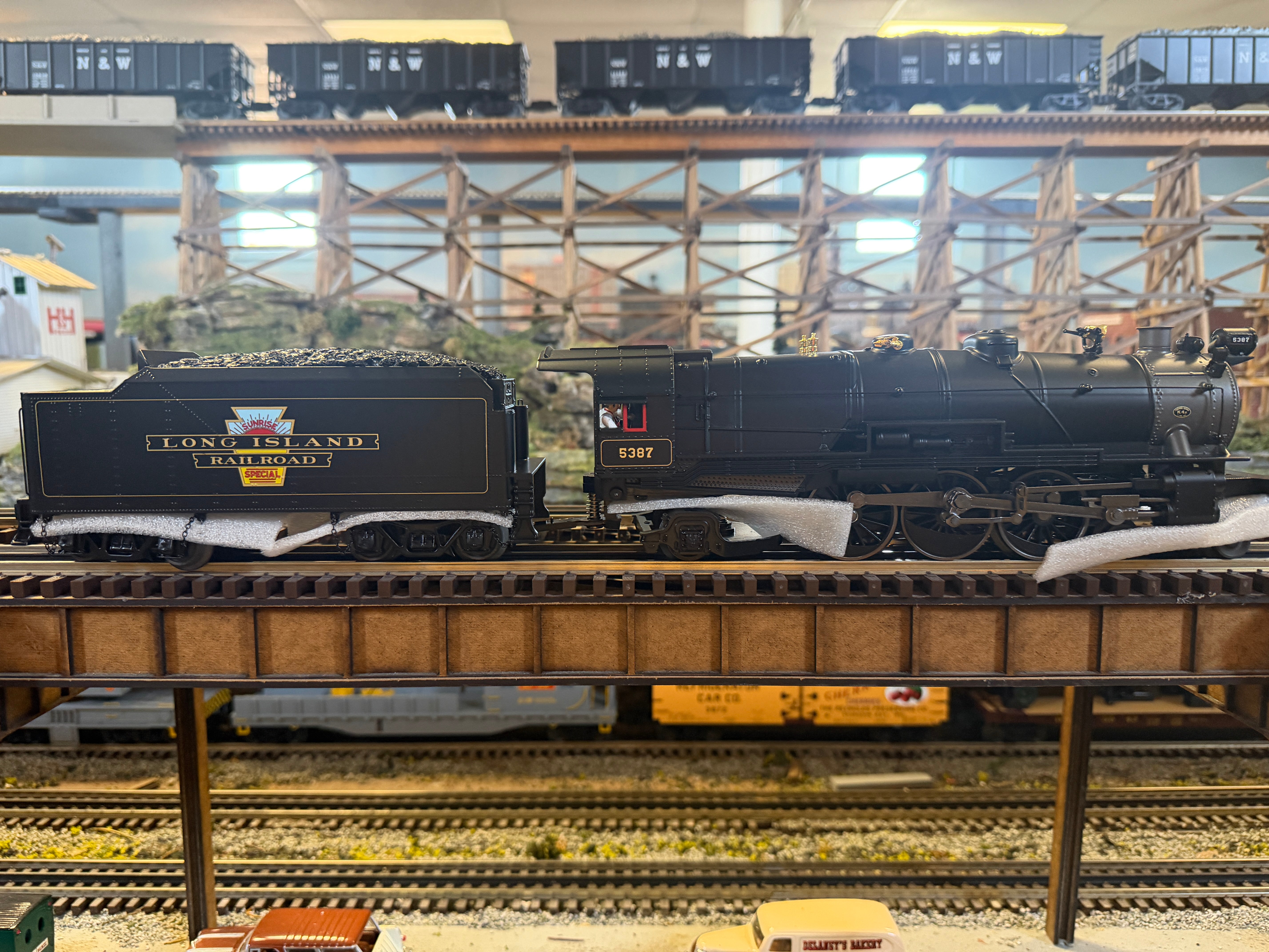 MTH 30-1903-1 - RailKing - 4-6-2 Imperial K-4s Pacific Steam Engine "Long Island" #5387 w/ PS3