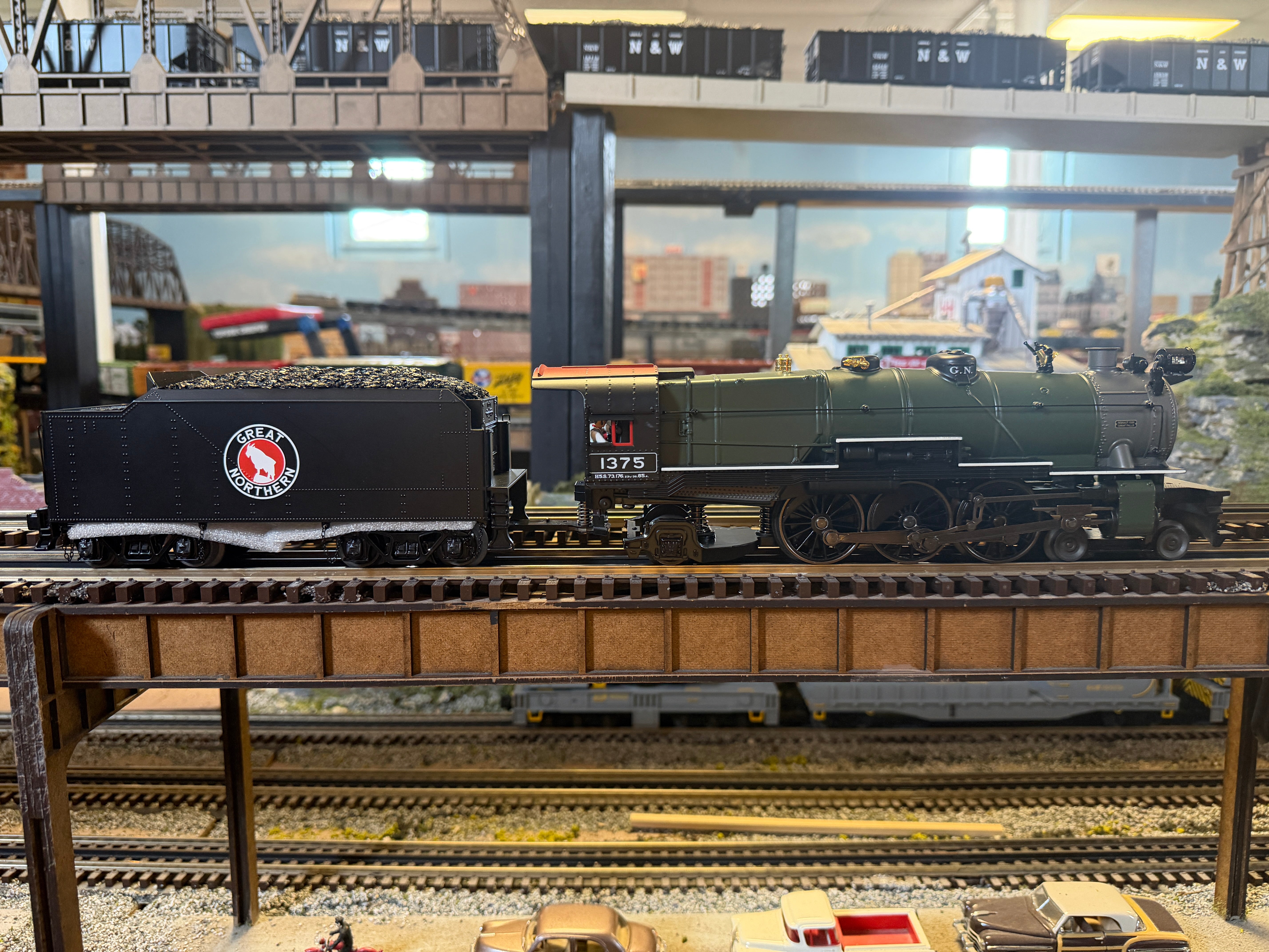 MTH 30-1905-1 - RailKing - 4-6-2 Imperial K-4s Pacific Steam Engine "Great Northern" #1375 w/ PS3