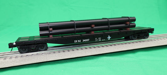 Atlas O 3001882 - Trainman - 52'6" Flat Car "Boston & Maine" w/ Pipe Load