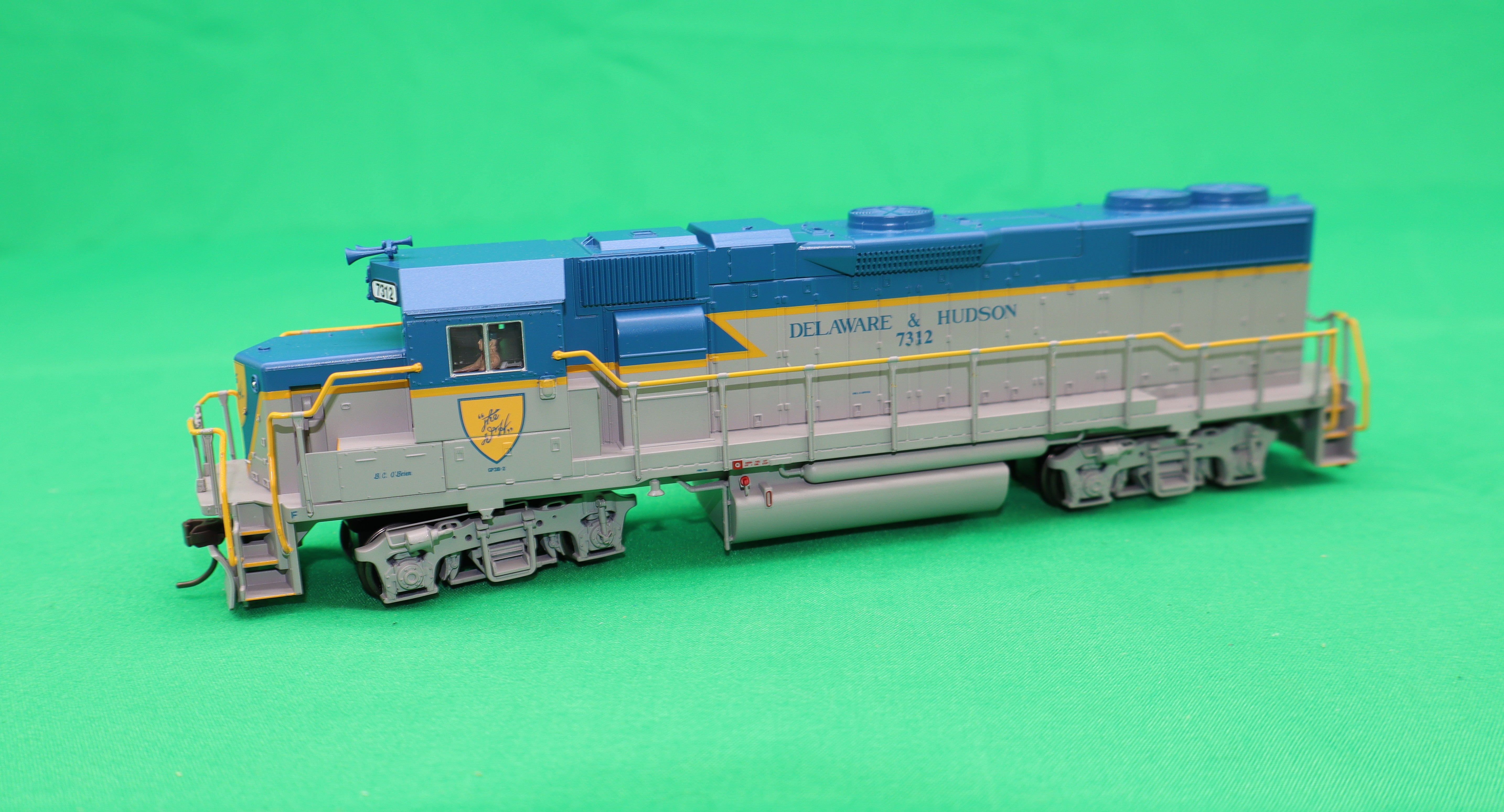 Atlas HO 10004575 - Trainman® - Gold Model -  GP38-2 Diesel Locomotive "Delaware & Hudson" #7312