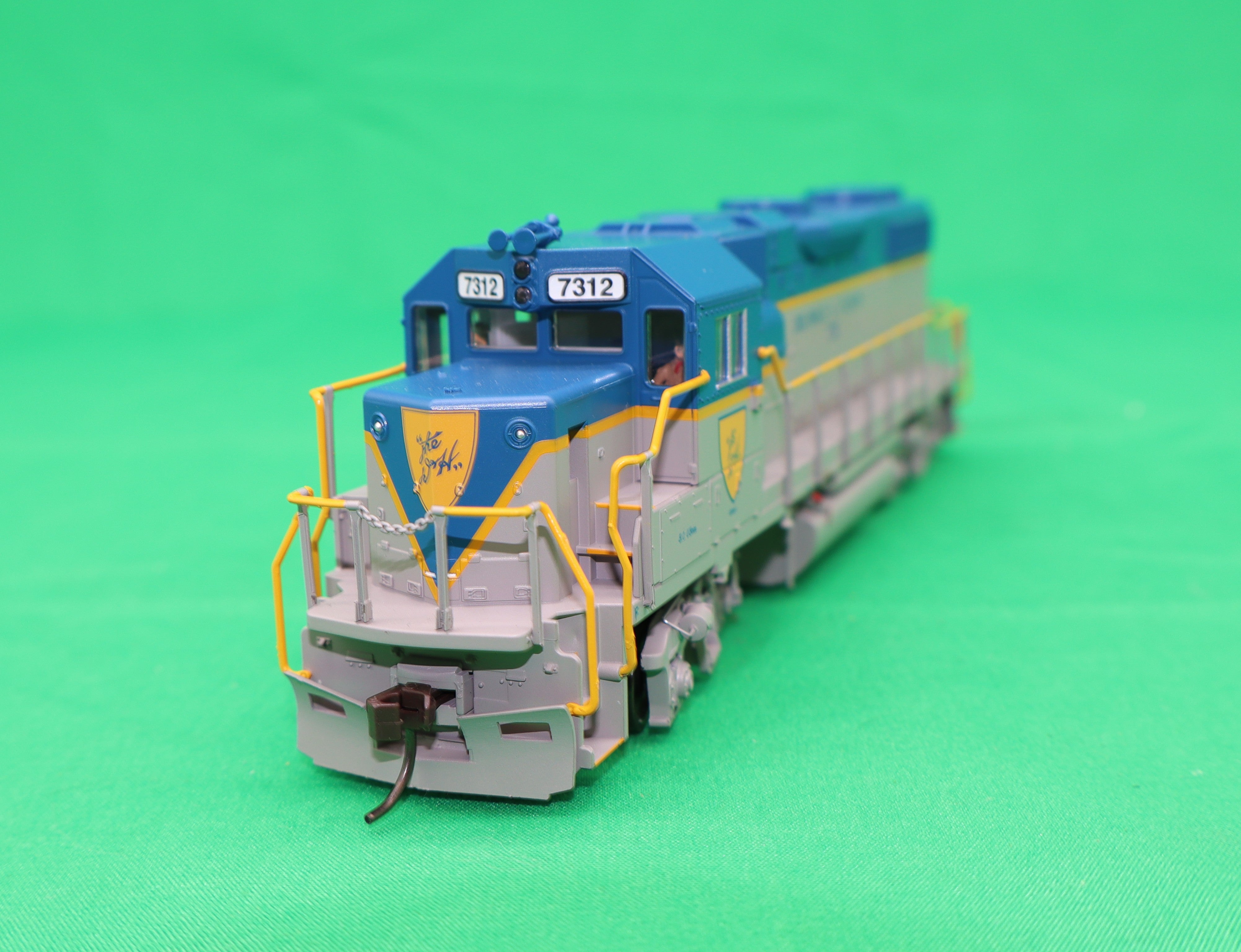 Atlas HO 10004575 - Trainman® - Gold Model -  GP38-2 Diesel Locomotive "Delaware & Hudson" #7312